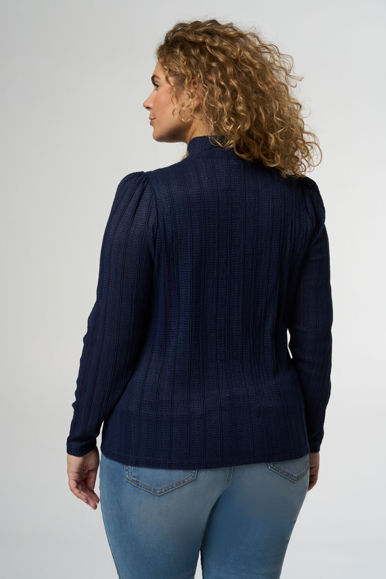 Top met col en structuur image number 3