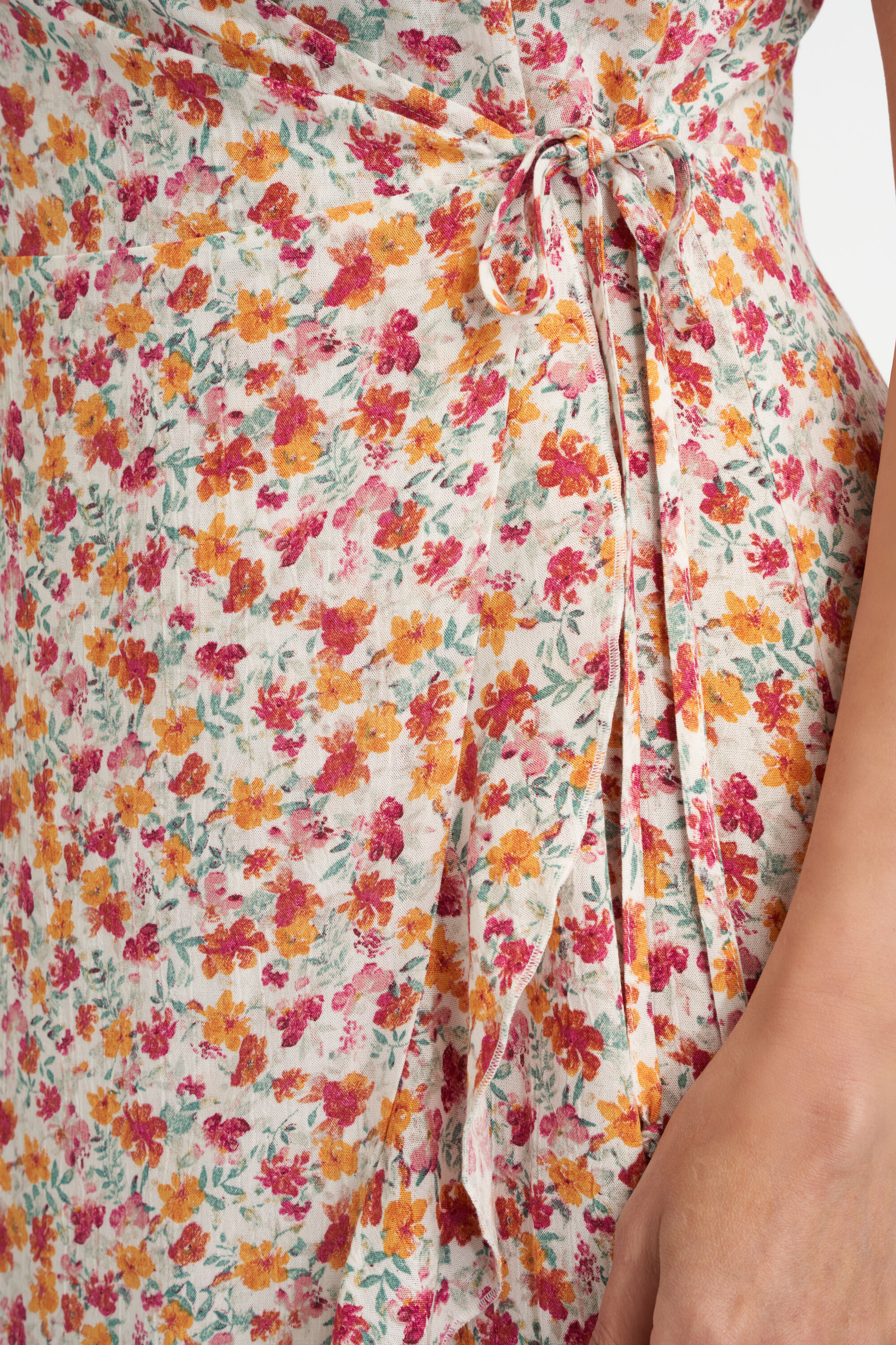 Overslag jurk met print image number 6