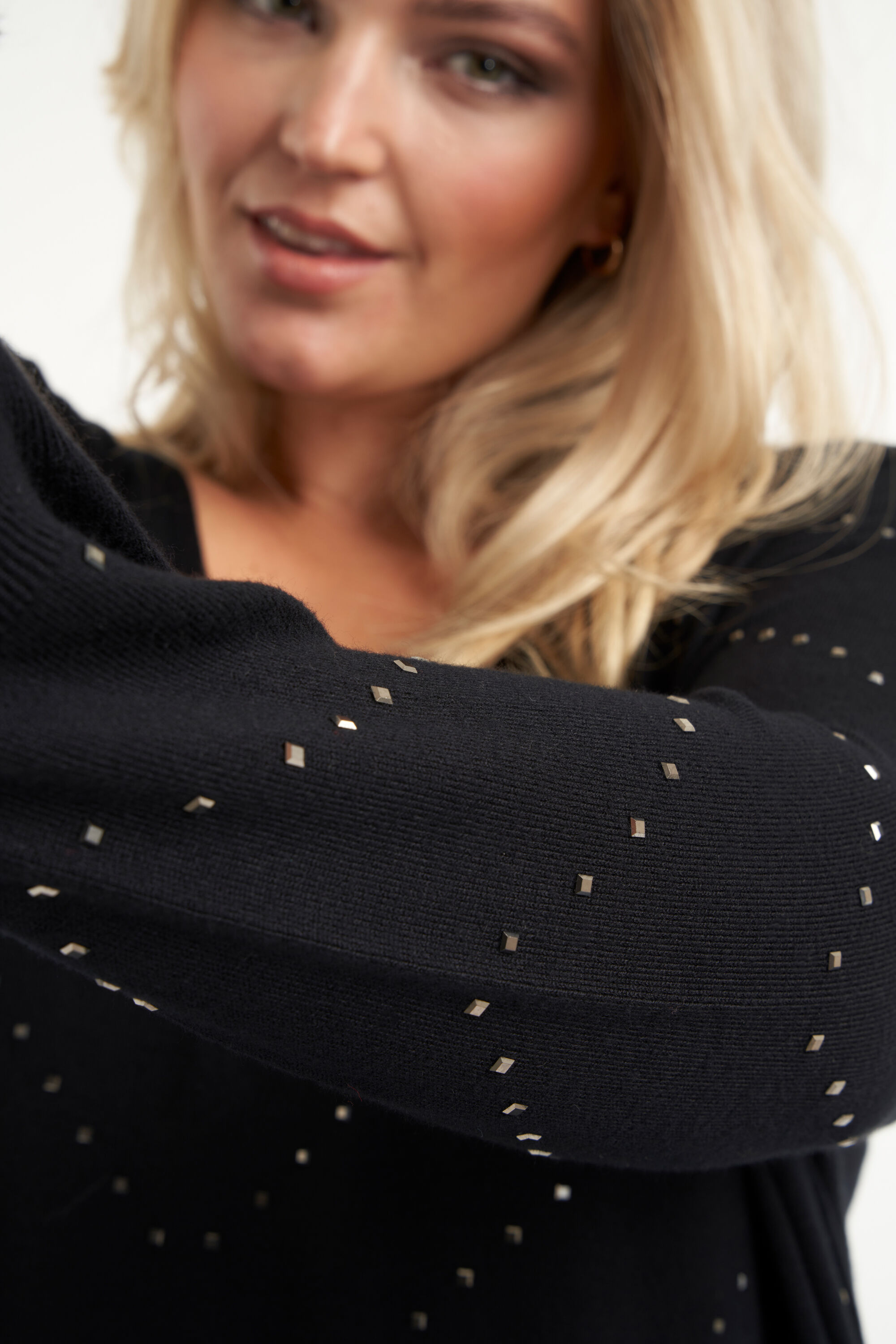 Trui met studs  image number 5