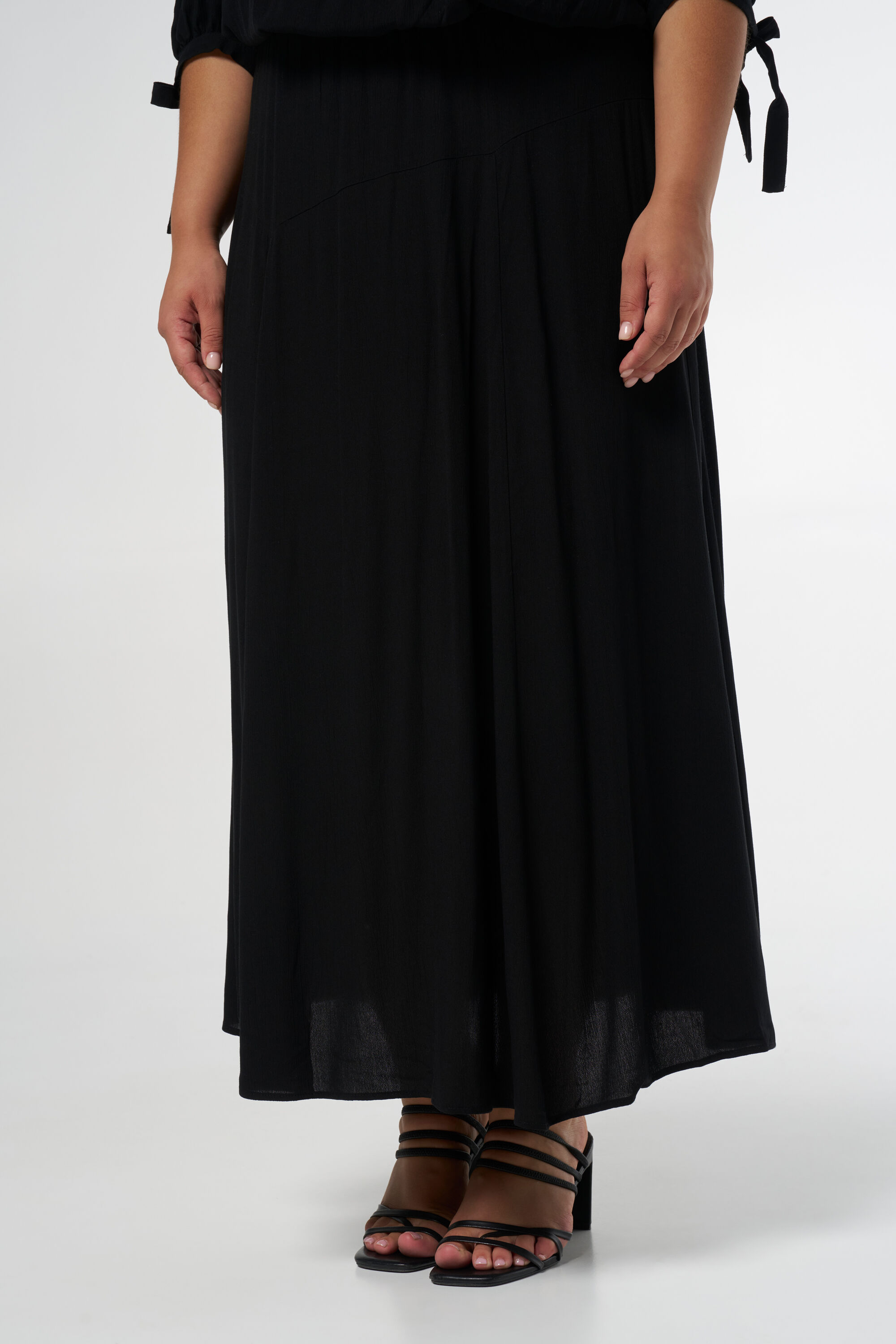 Midi rok met split image number 5