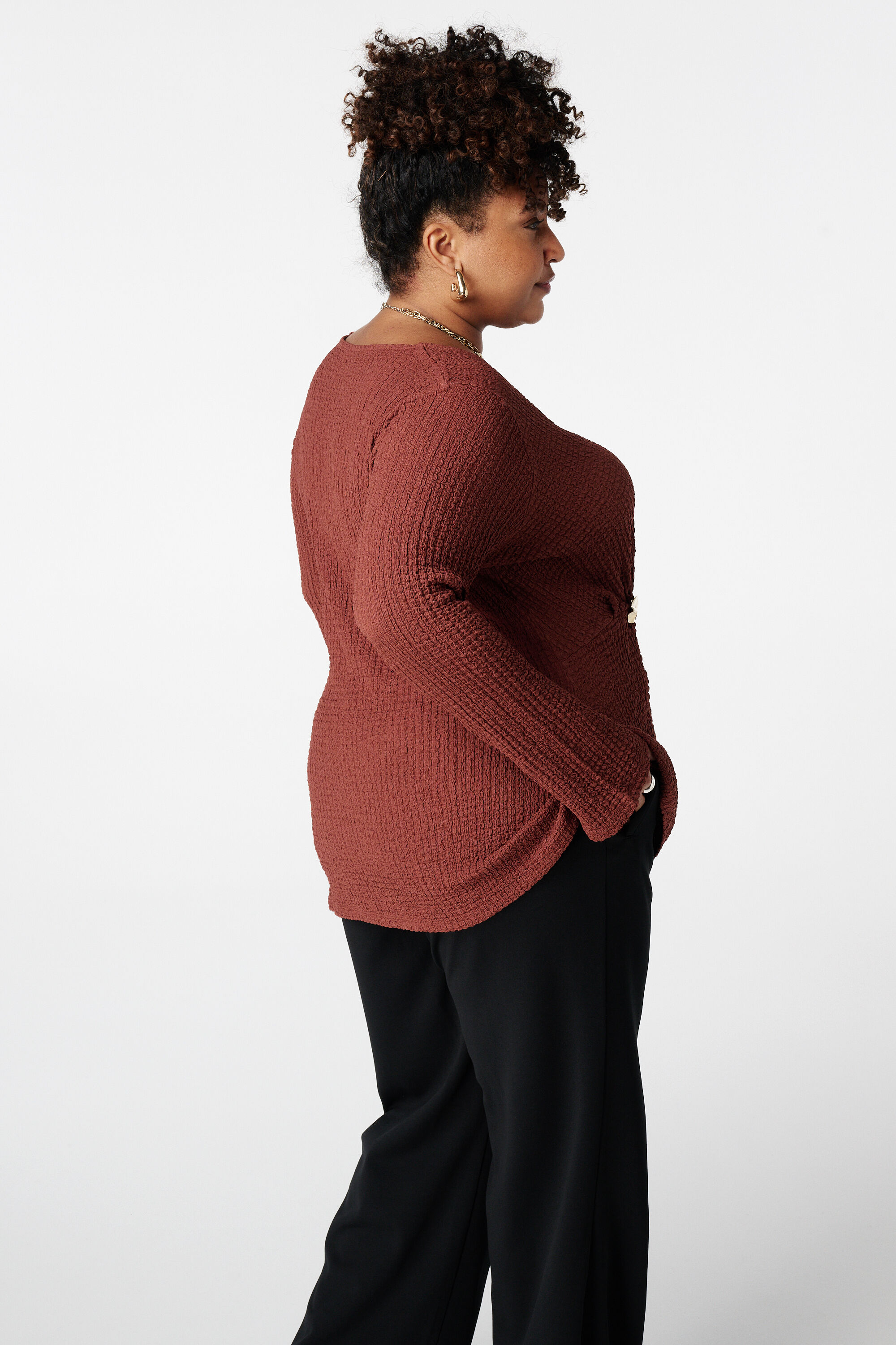 Top met knoopdetail image number 3