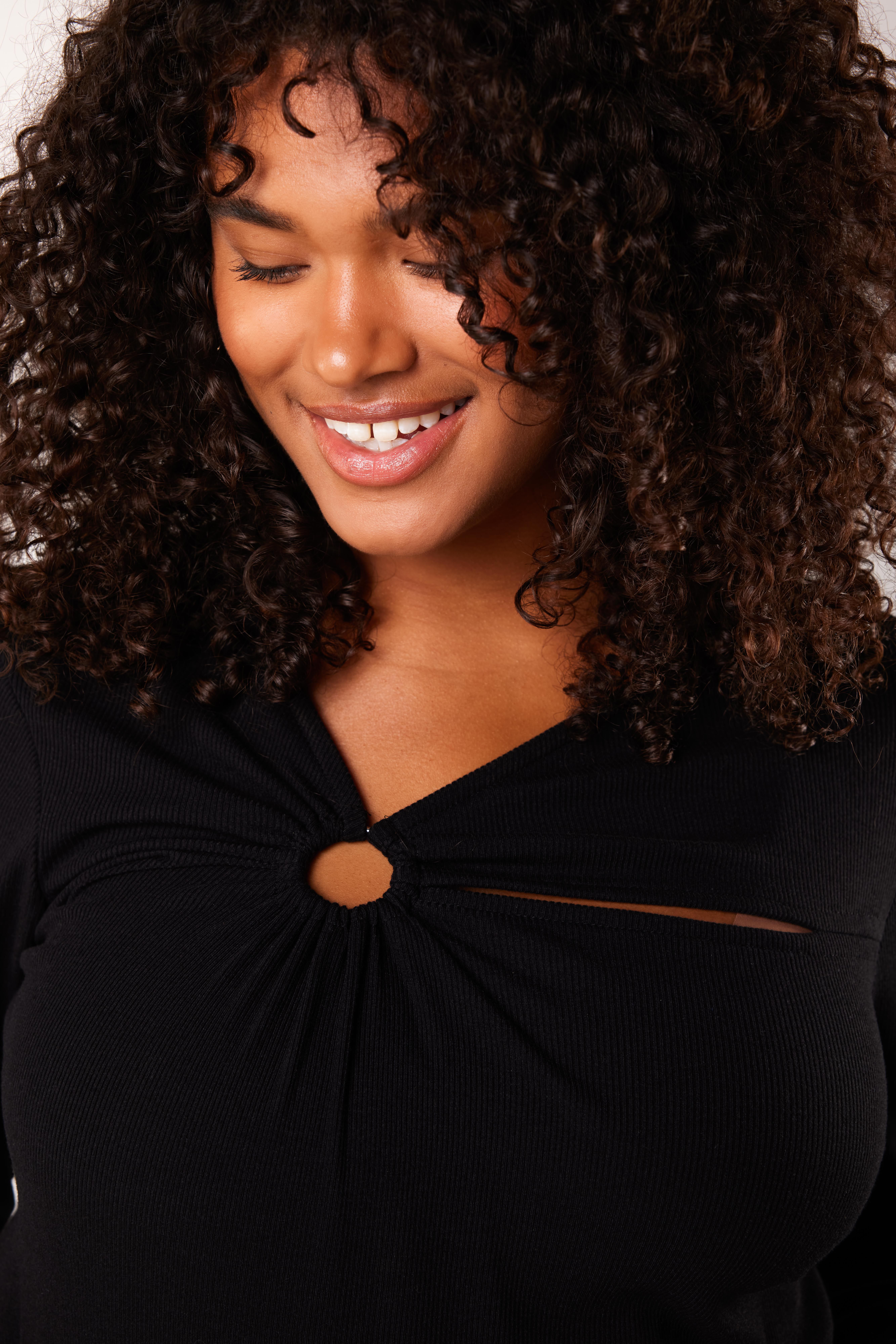 Assymetrische top image number 5