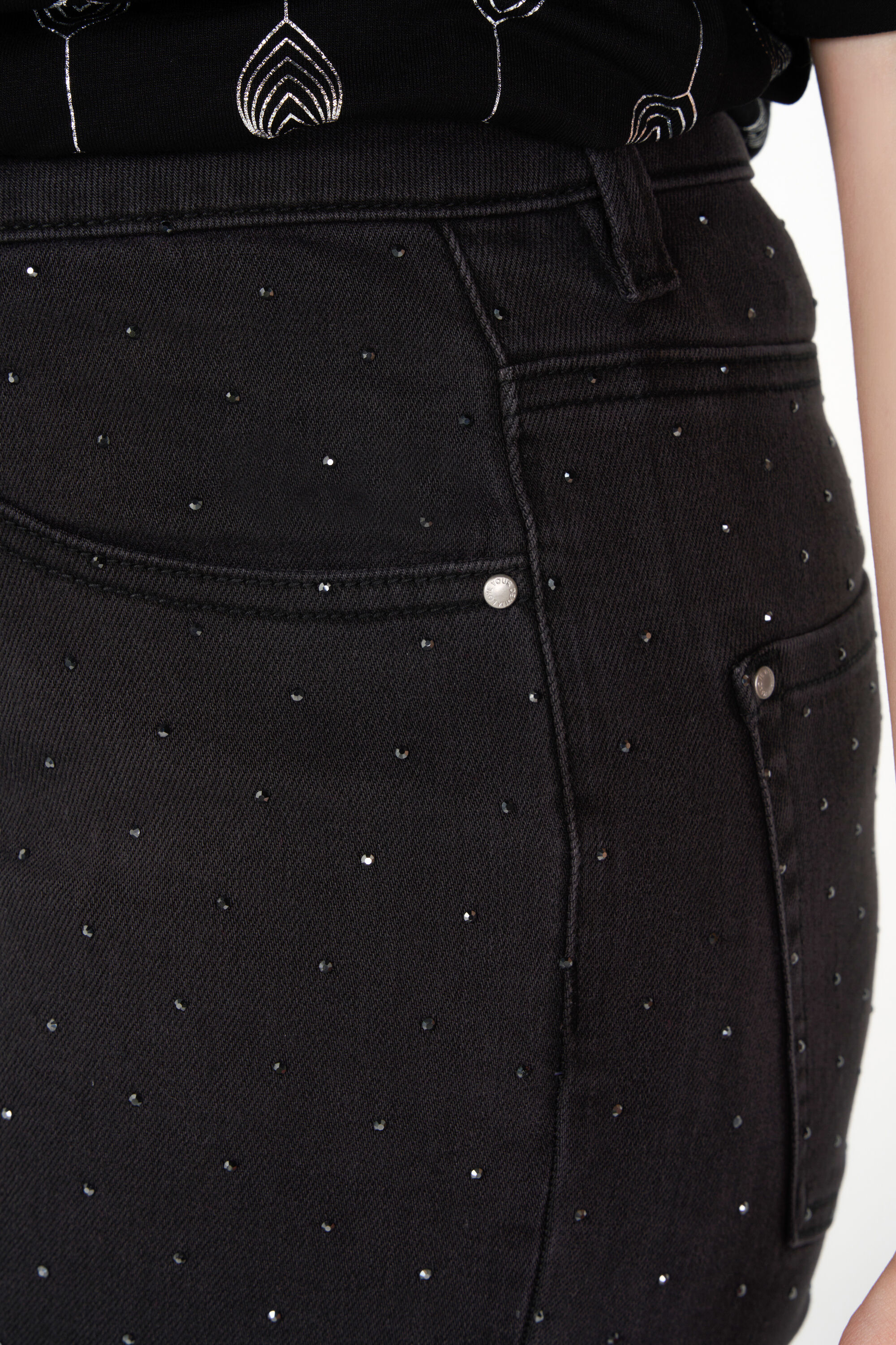 Slim leg jeans met strass steentjes image number 4