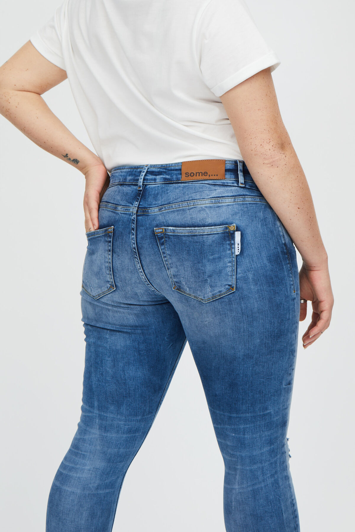 O fit skinny jeans stone image number 4