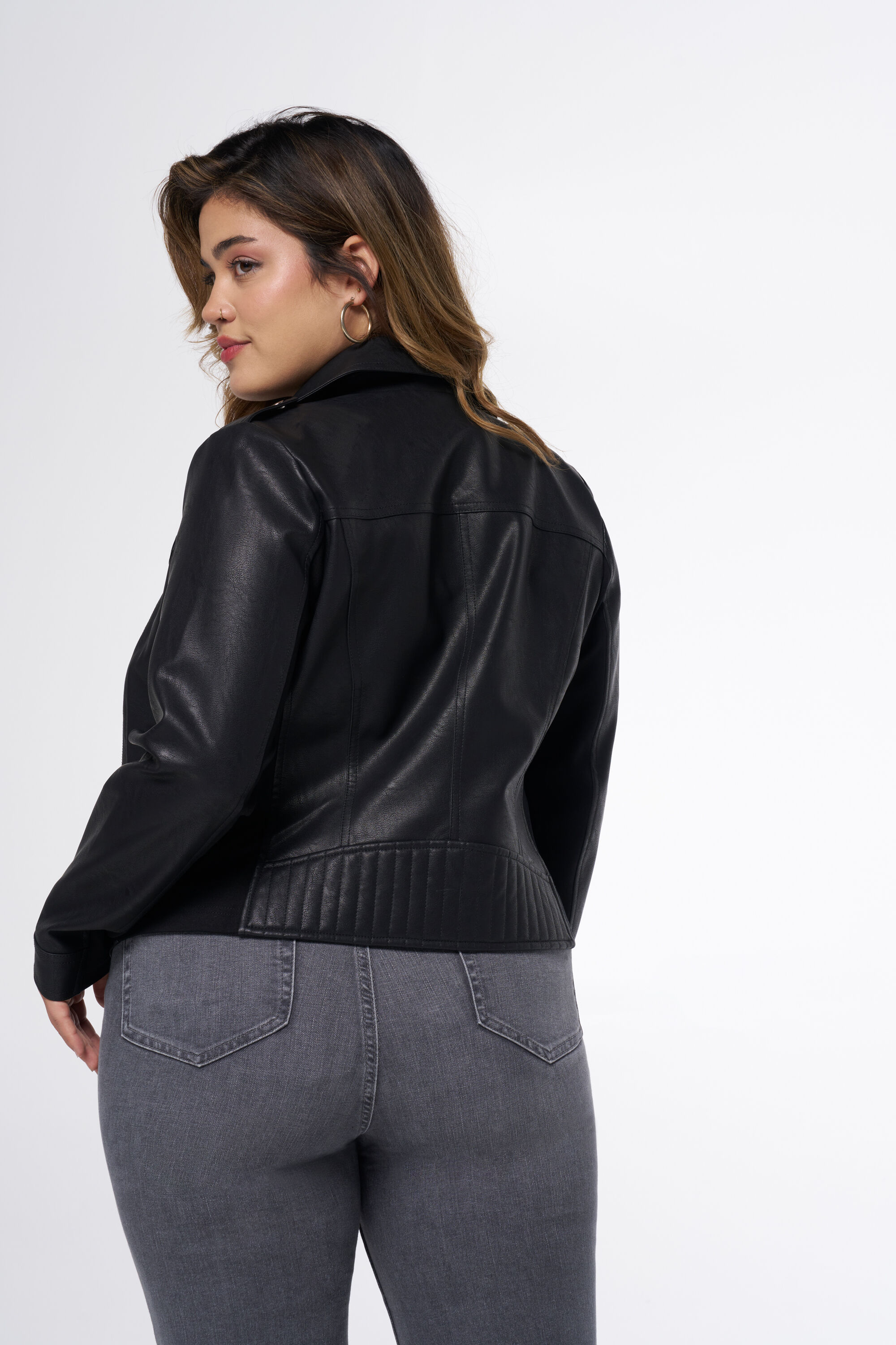 Leerlook jasje met zilveren details image number 3