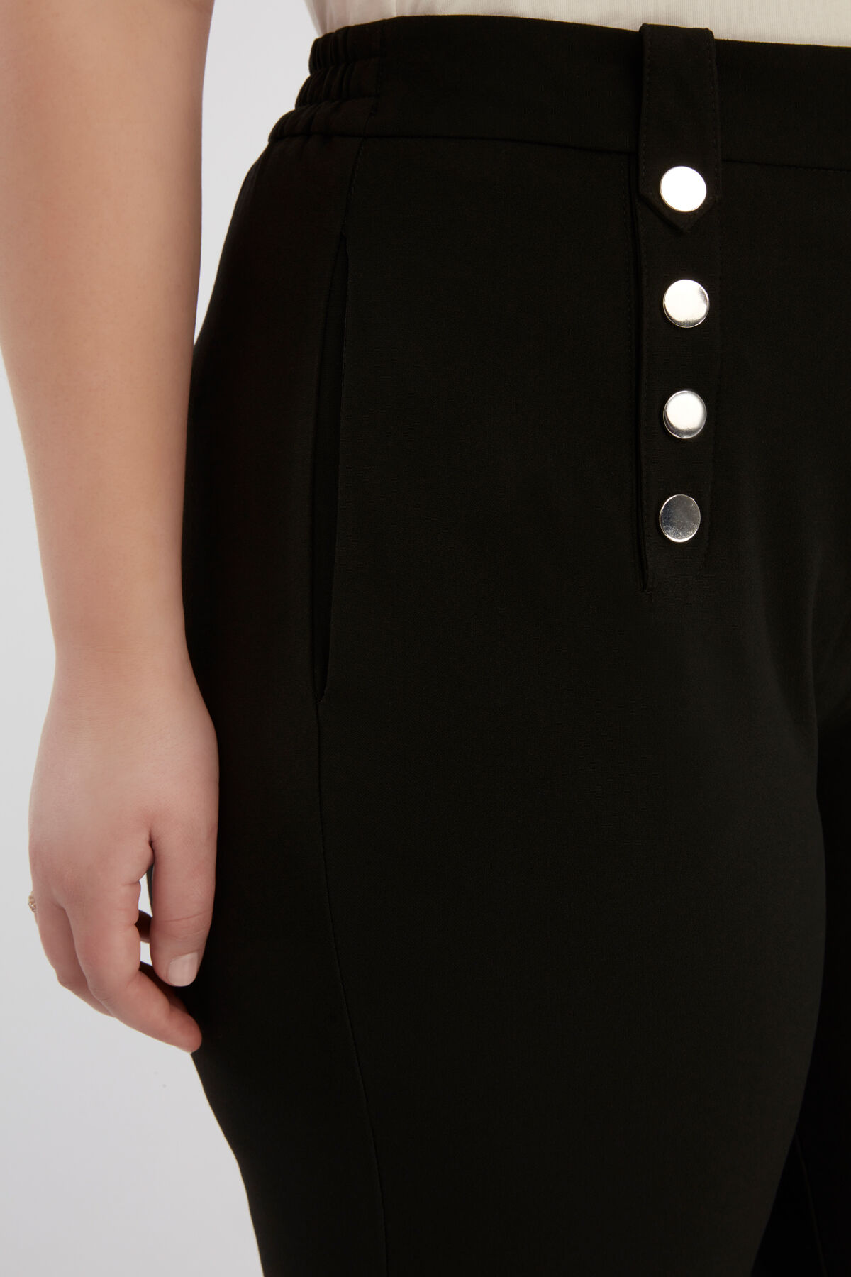 Broek met knopen image number 6