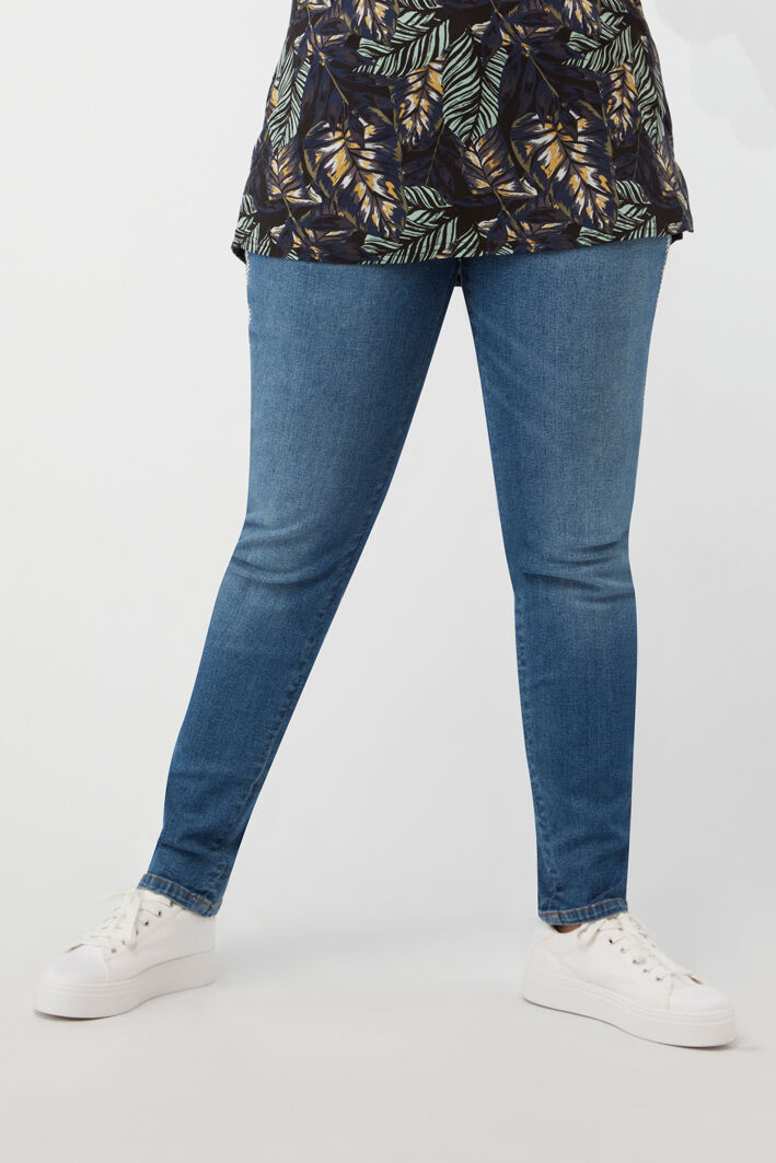 Slim leg jeans met kettingdetail image number 5