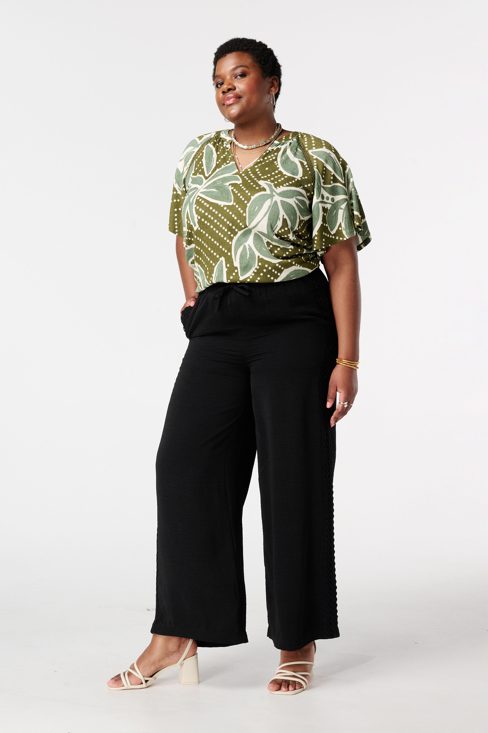 Straight leg broek met sierdetail