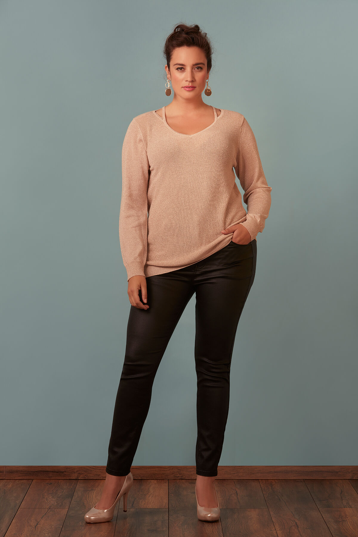 Trui met open detail image number 3