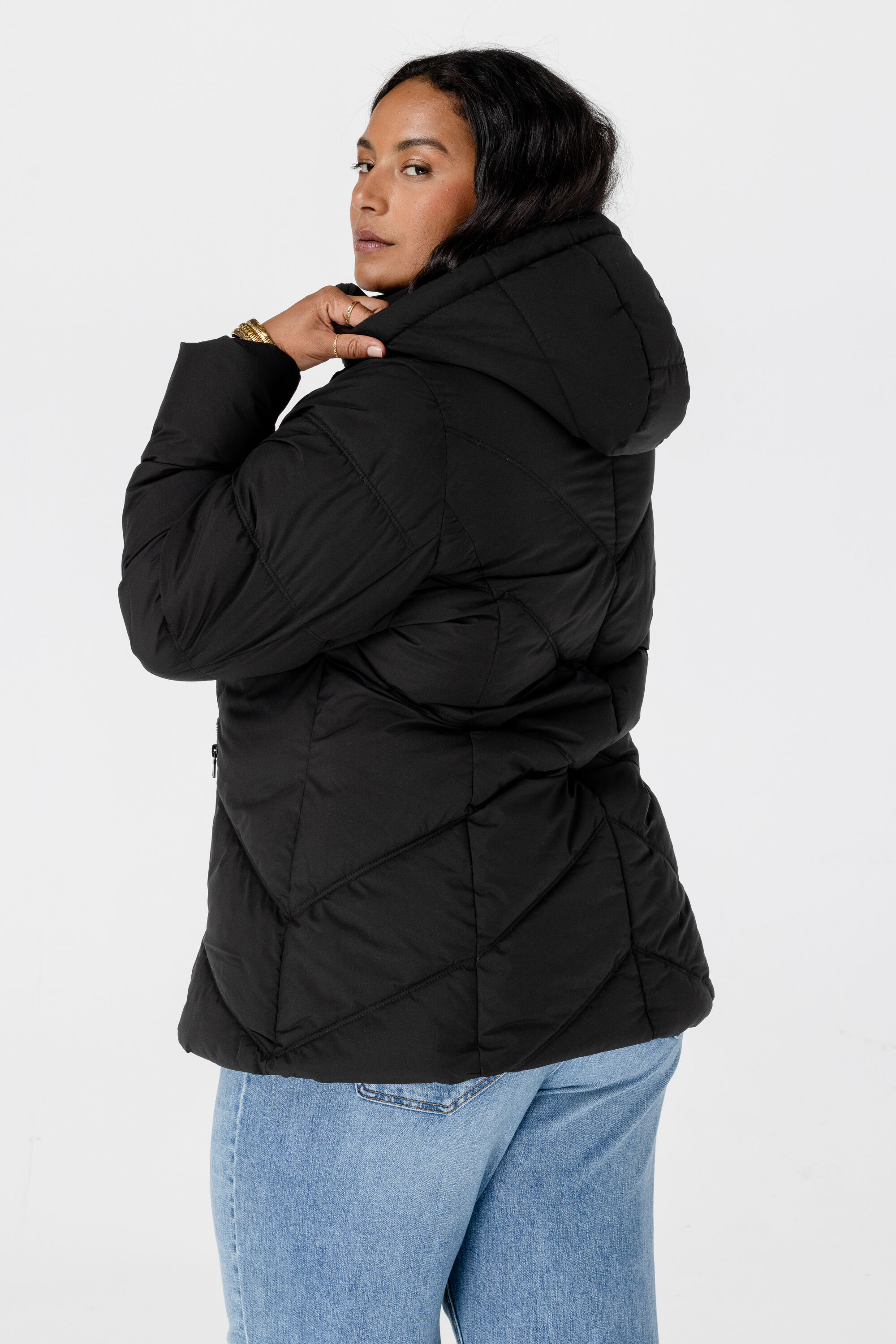 Gewatteerde jas met capuchon image number 3