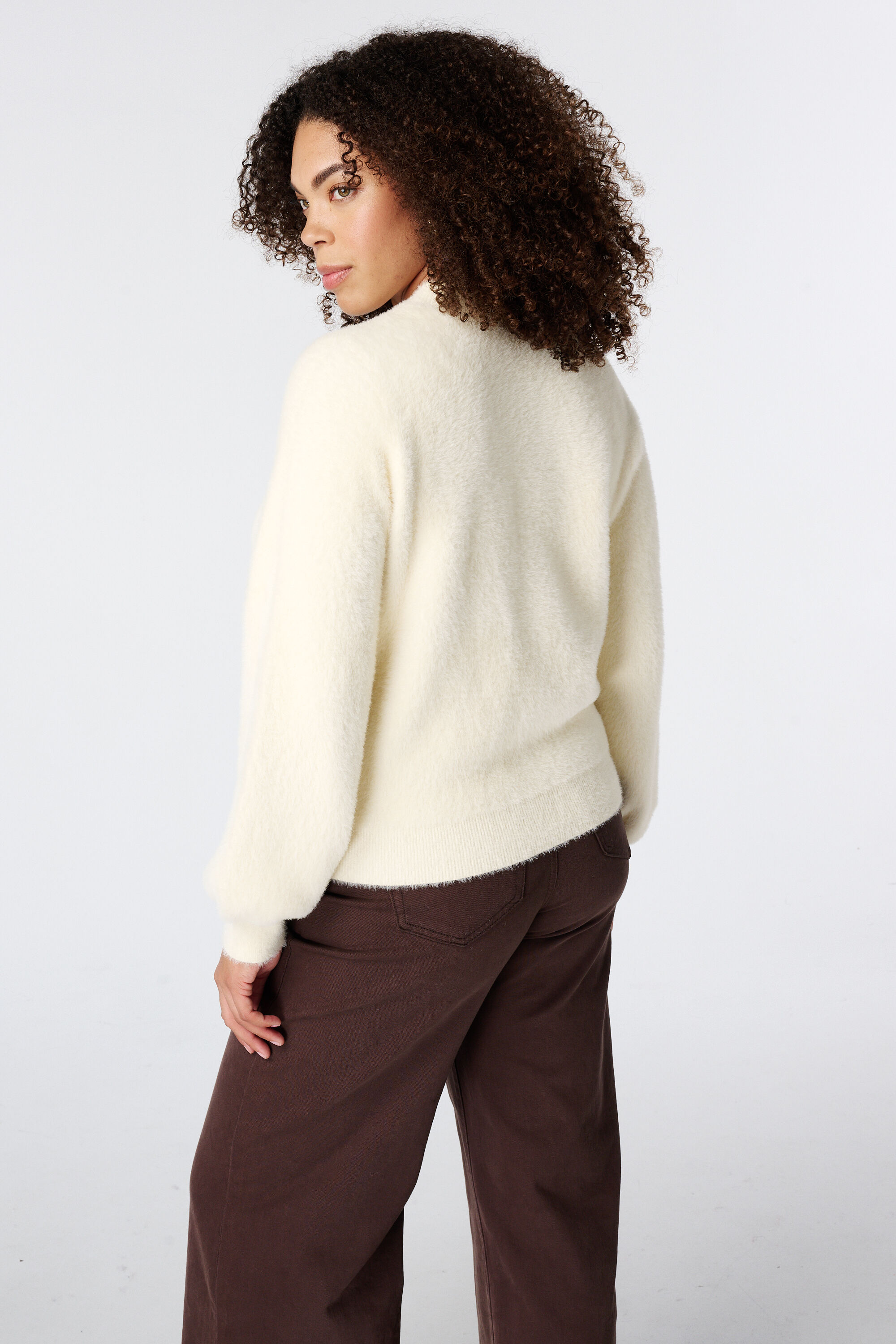 Fuzzy vest met knoopsluiting image number 3