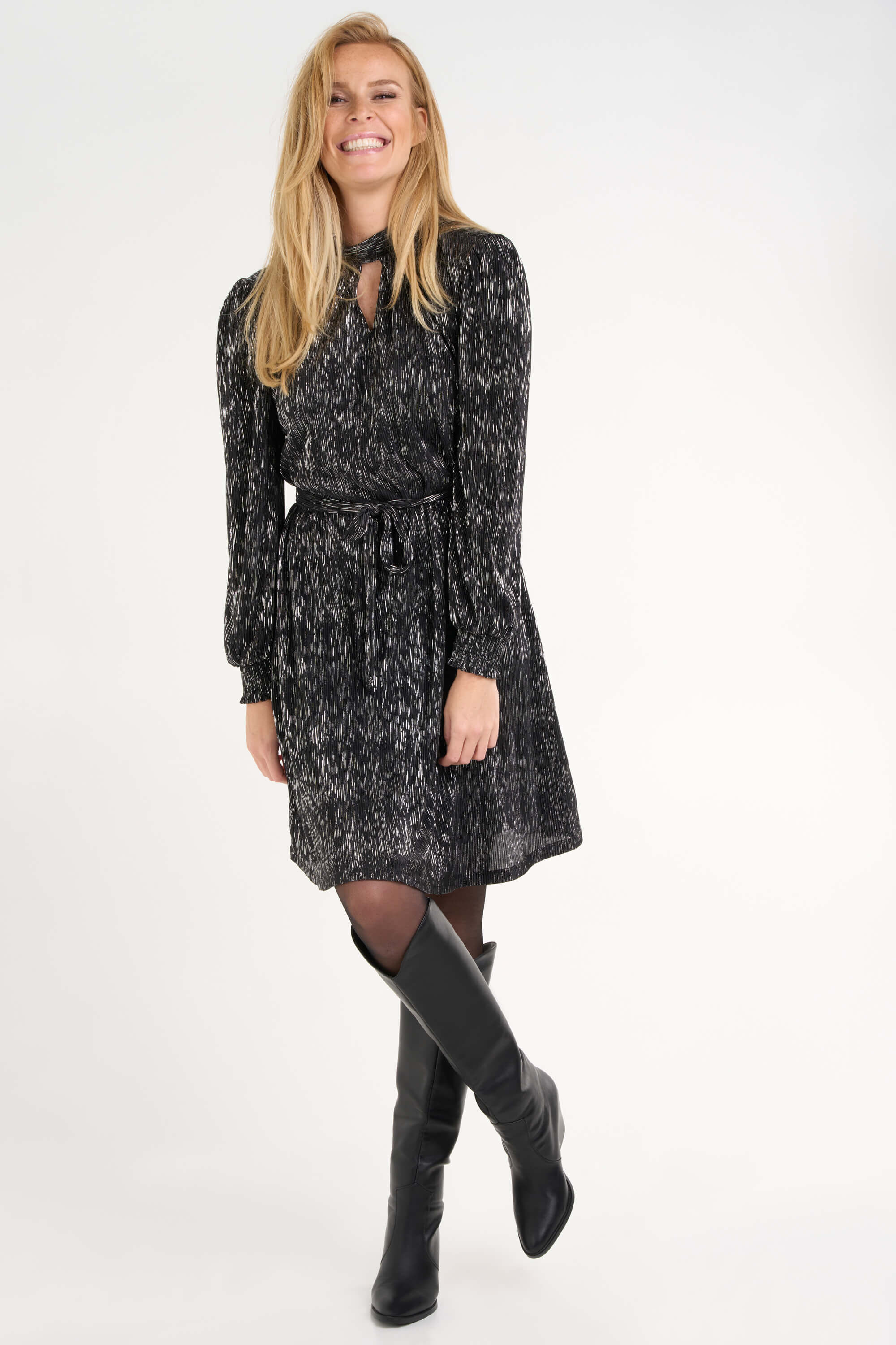 Glitterjurk met ceintuur image number 7