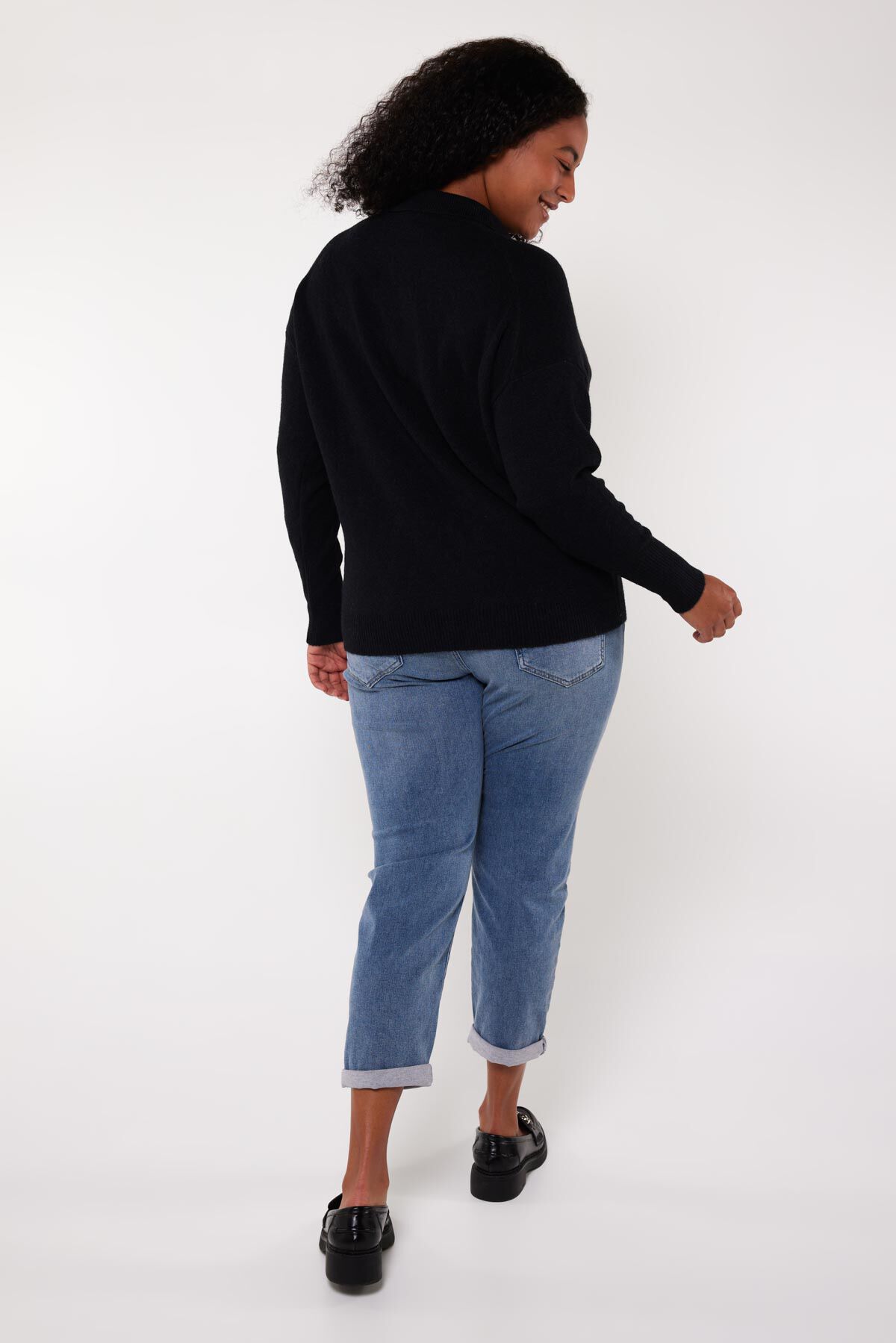 Fijngebreide trui met polokraag image number 3