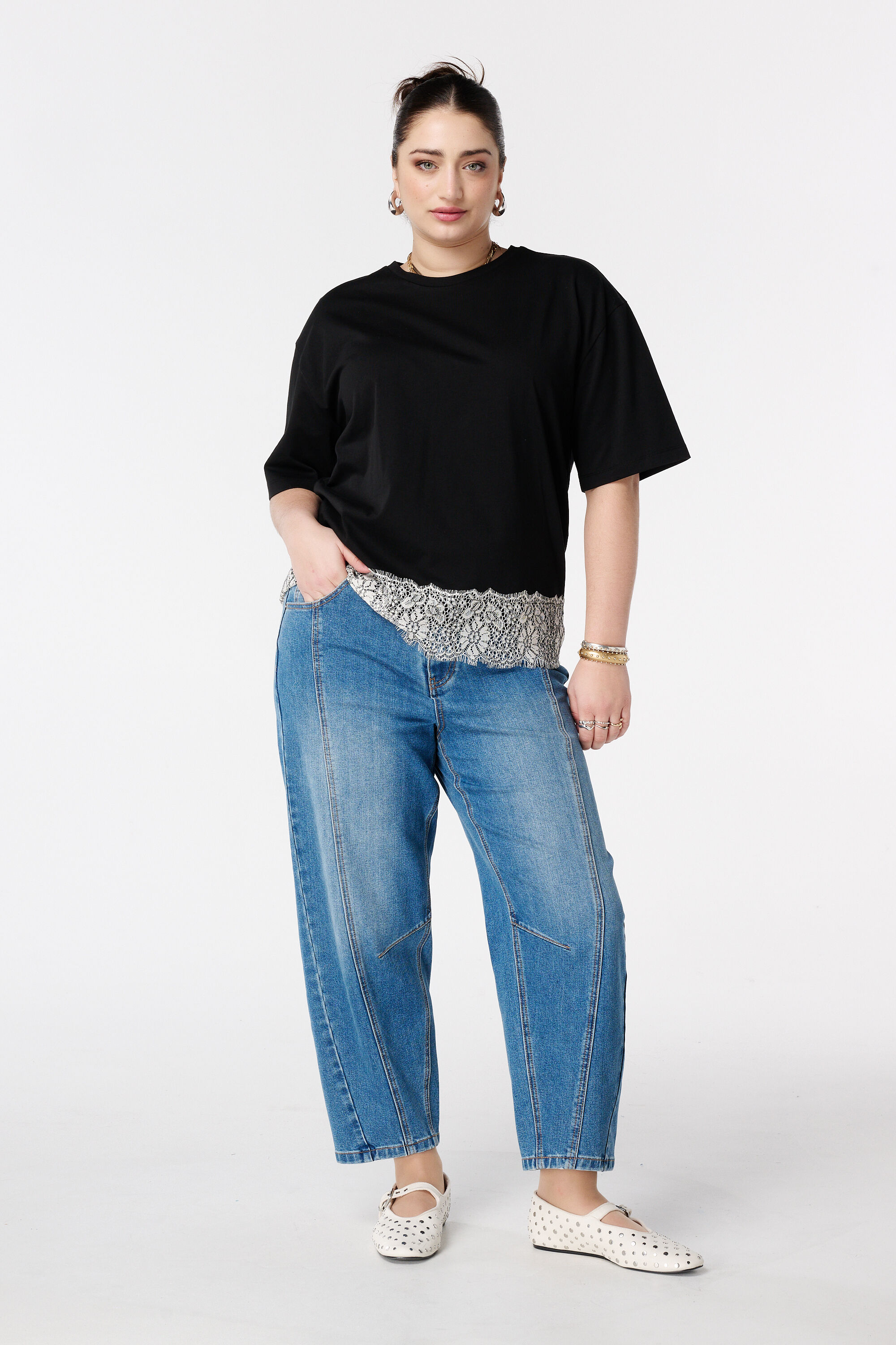 Oversized t-shirt met kant image number 5