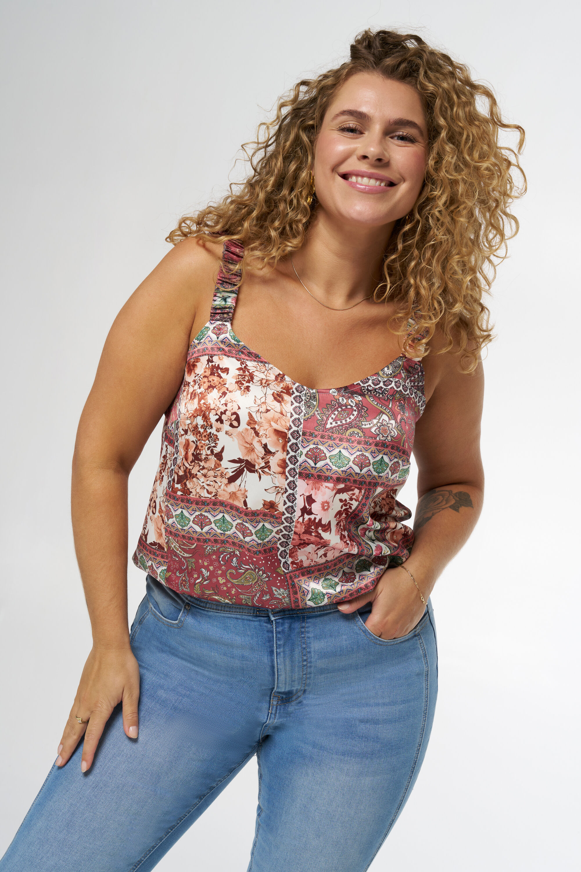 Dames Mouwloze blouse met print Multi Steen rood MS Mode