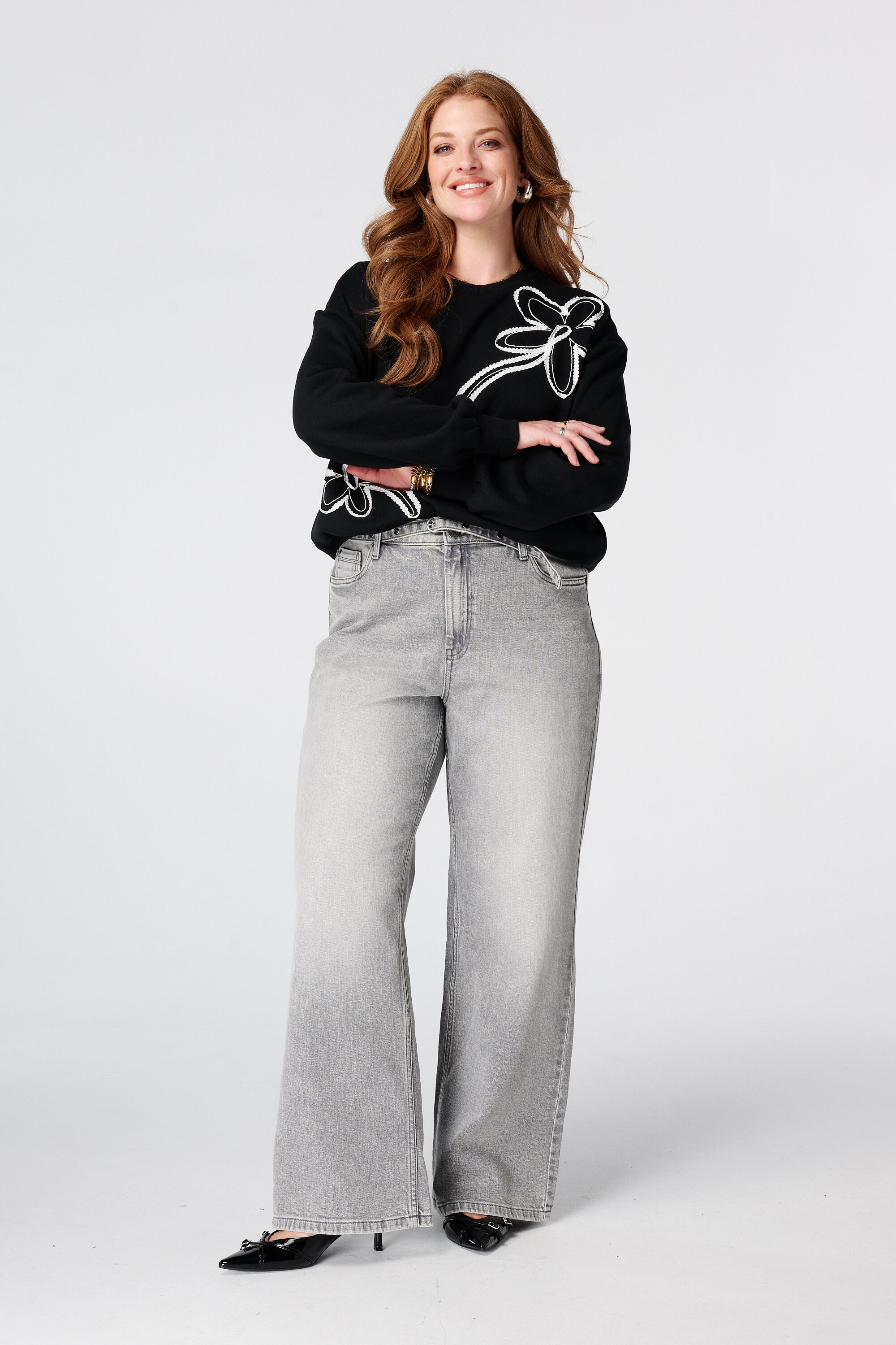 Sweater met borduursel image number 5