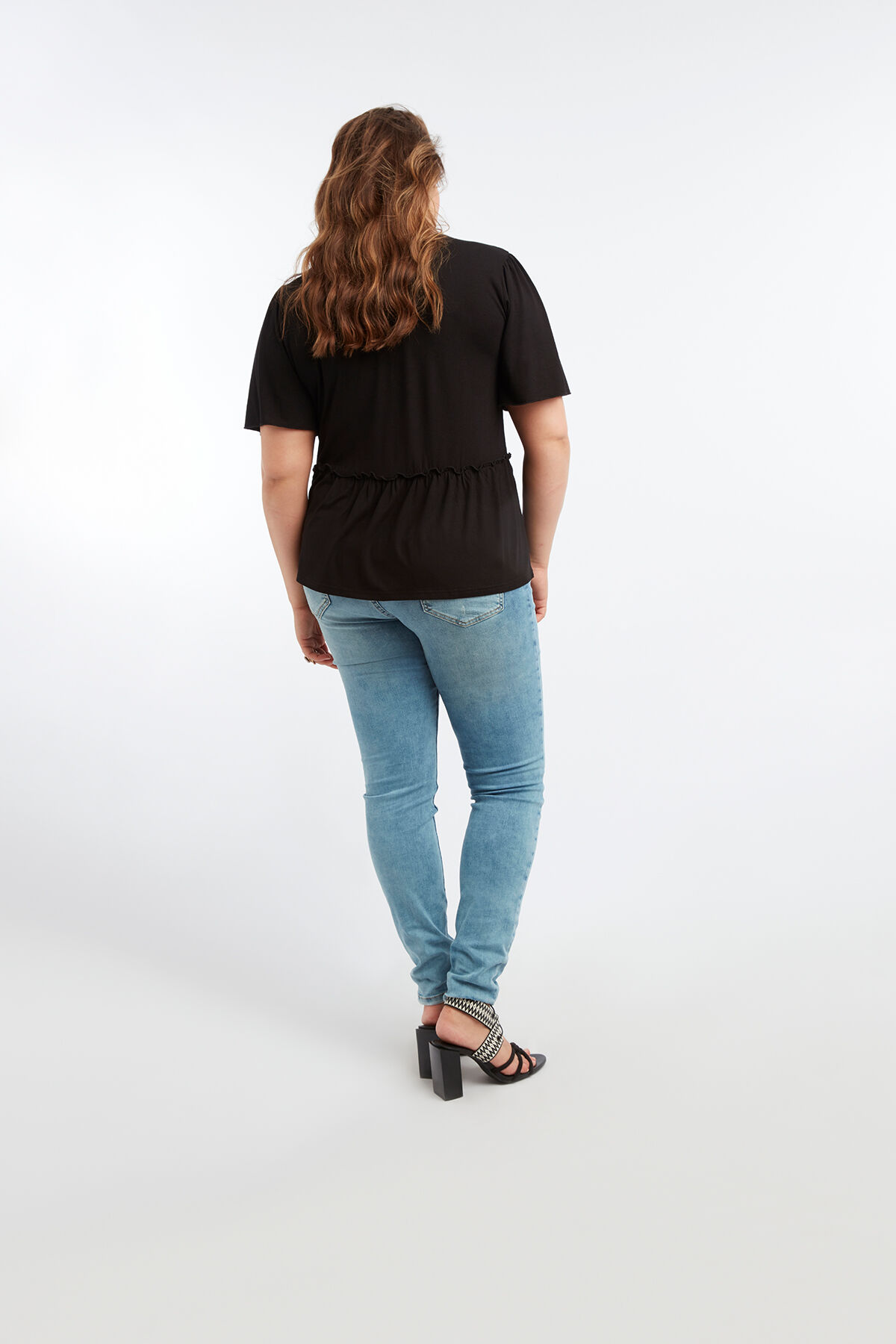 Viscose top met sierknopen image number 5