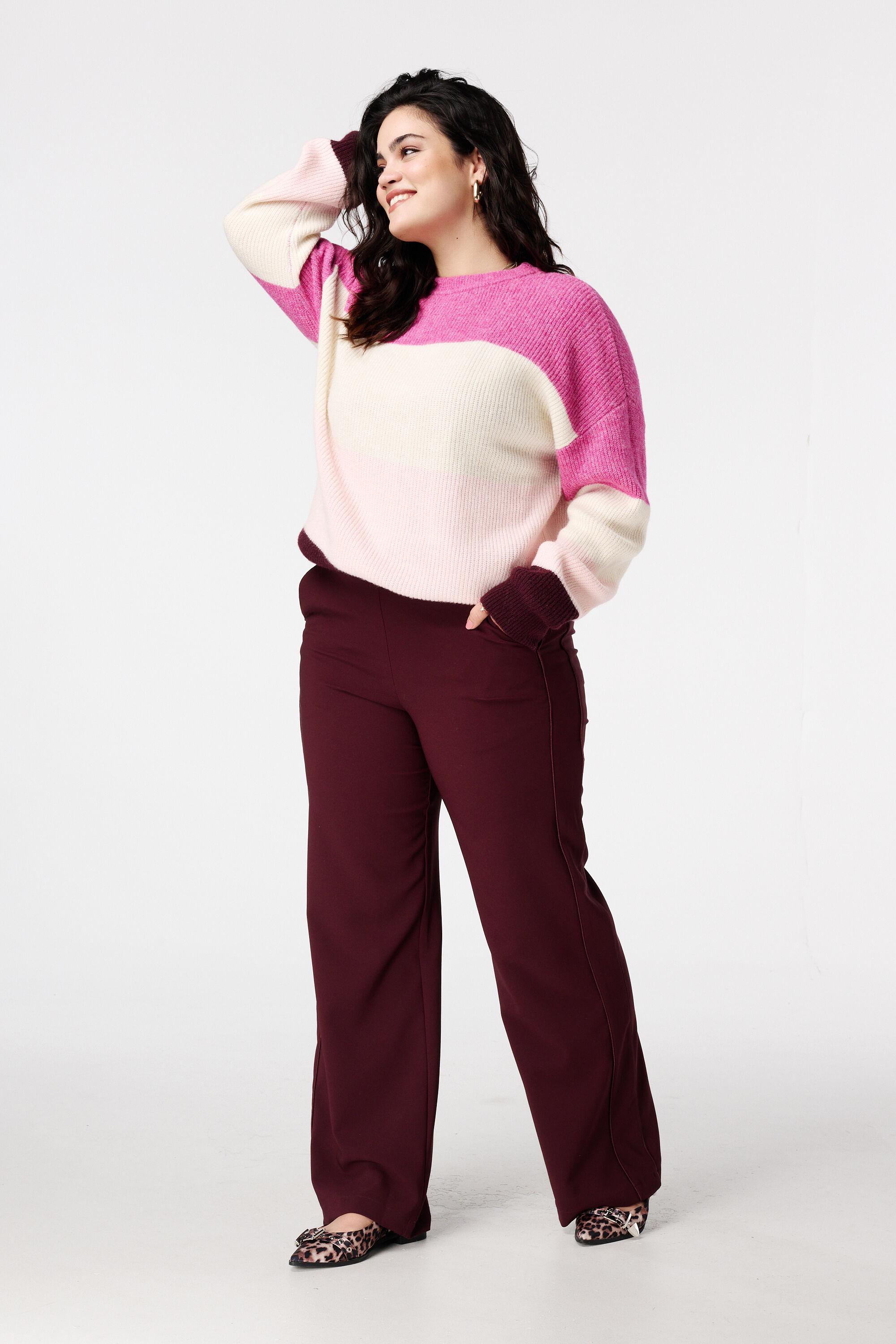 Gebreide trui met uitlopende mouwen image number 5