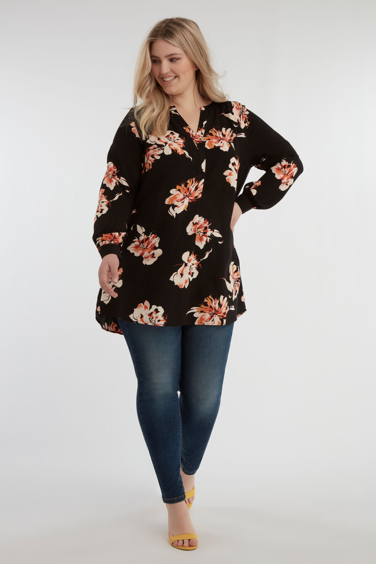 Tuniekblouse met bloemenprint image number 3