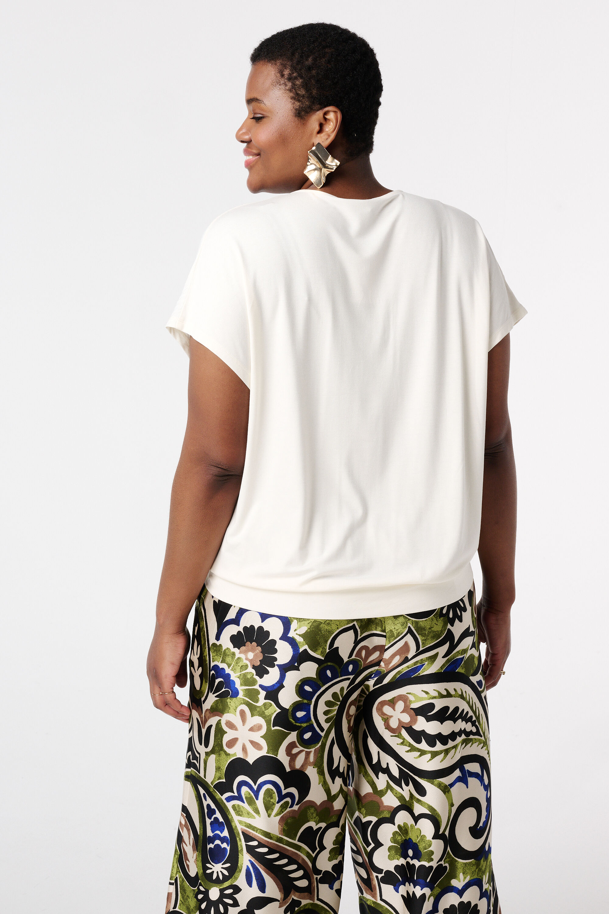 Top met structuur en V-hals image number 3