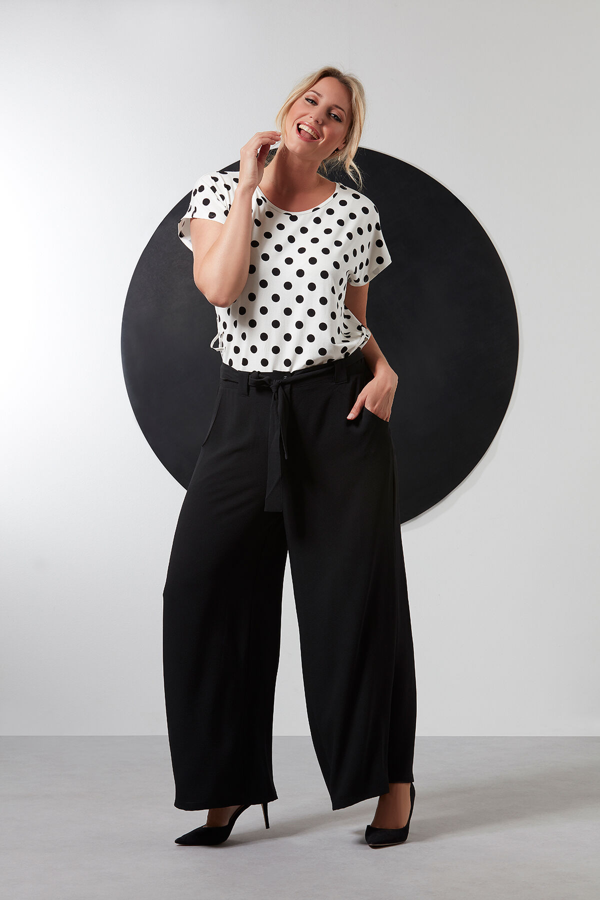 Wijdvallende broek image number 4