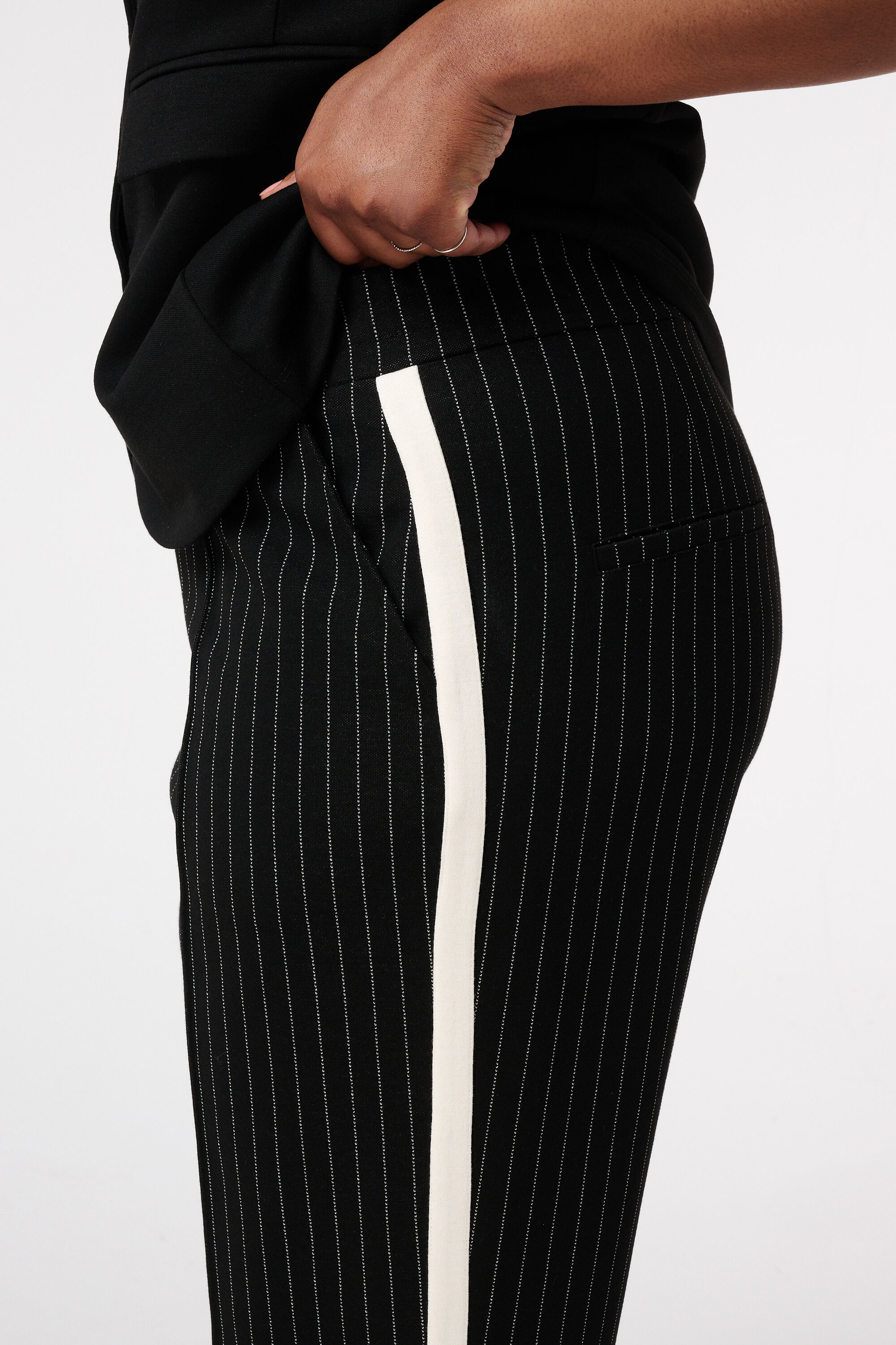 Broek met krijtstrepen image number 4