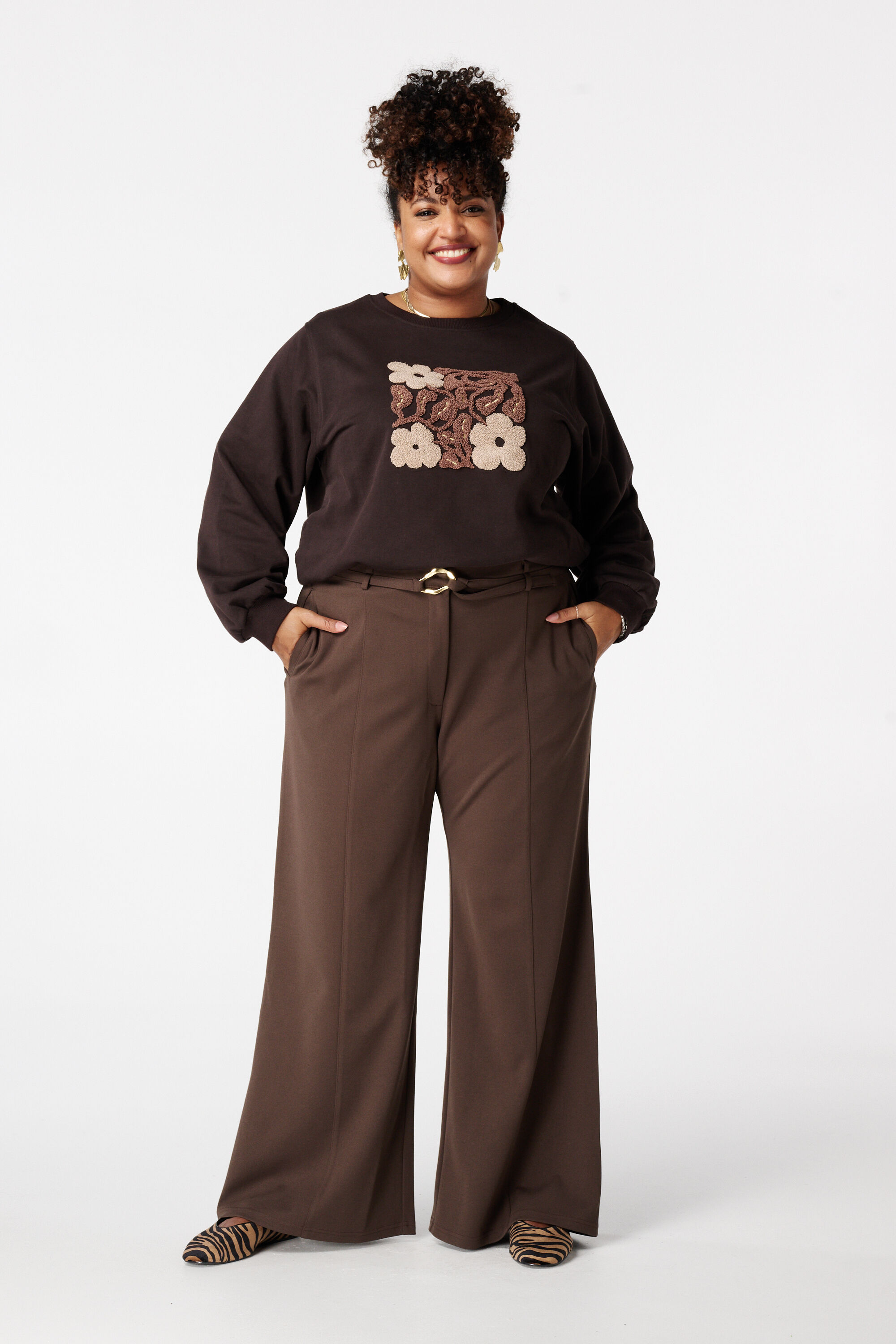 Sweater met geborduurde print image number 5