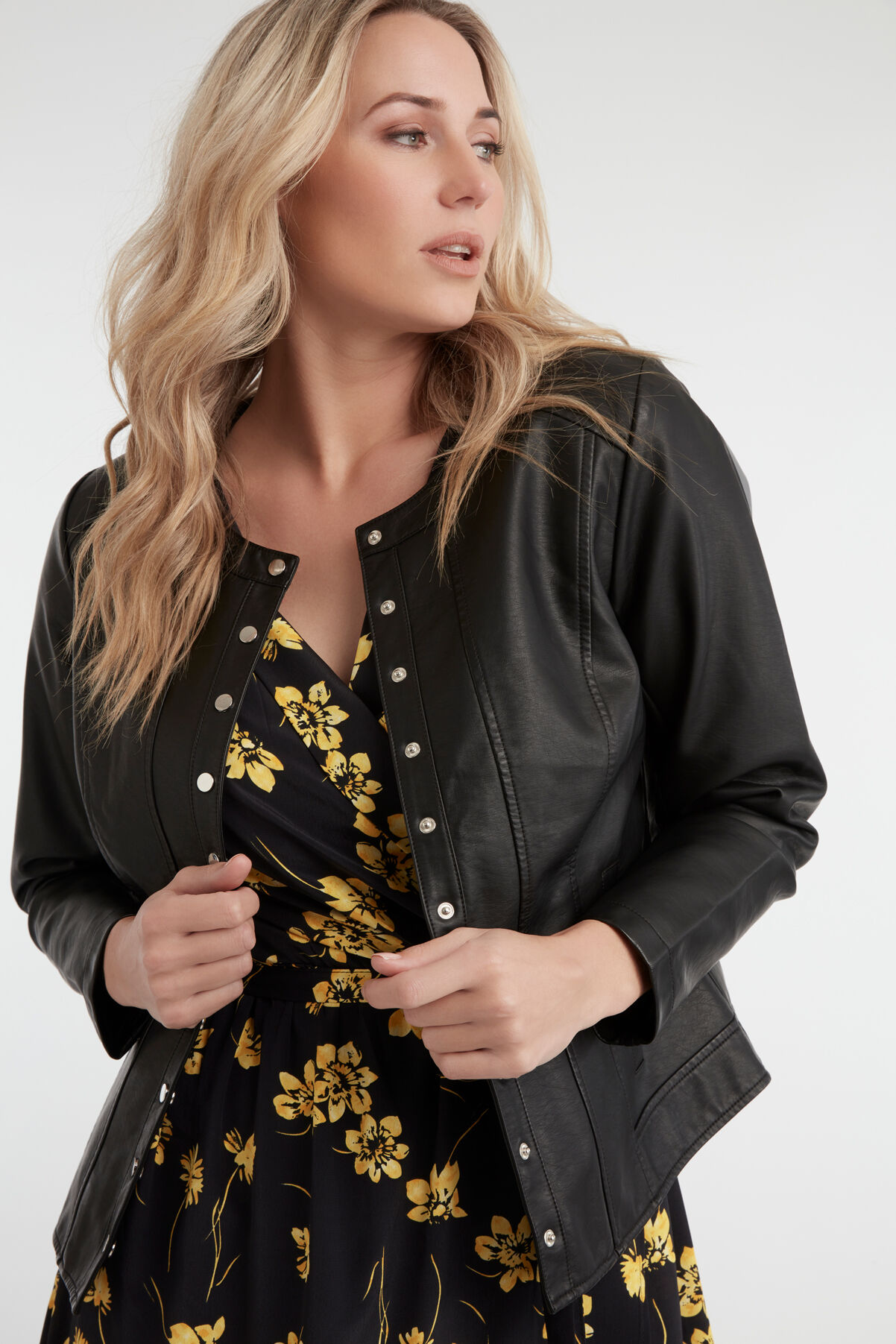 PU jasje met drukknopen image number 4