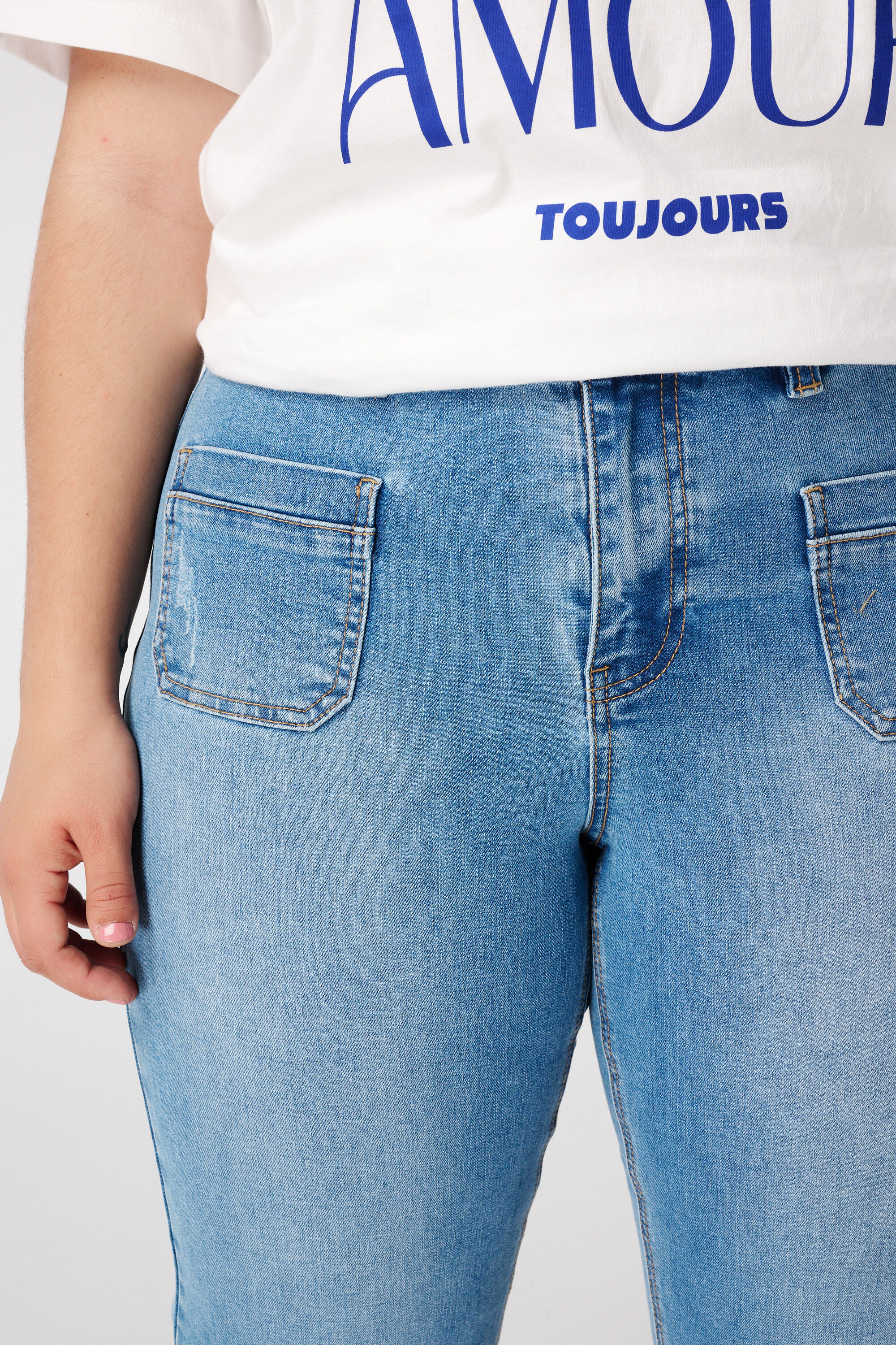 Capri jeans image number 4