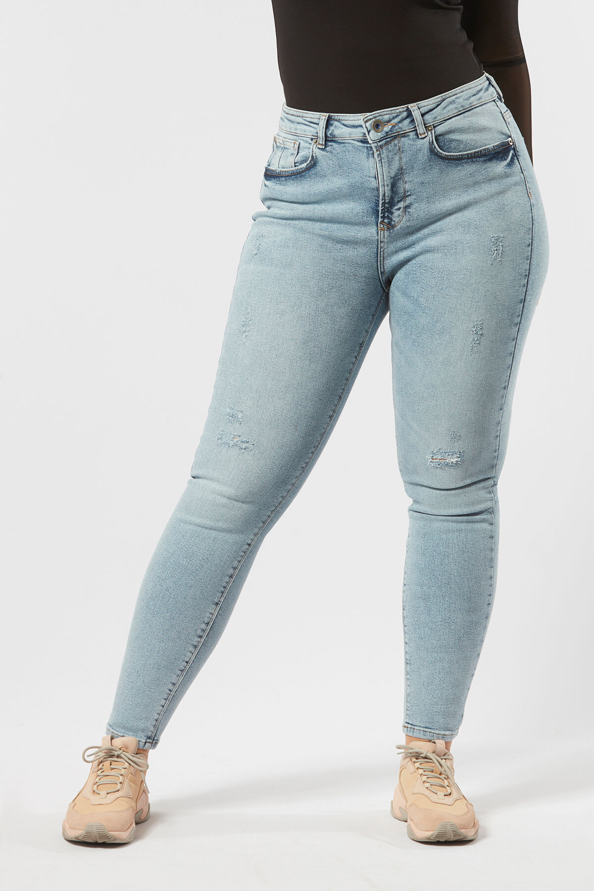 A fit high waist jeans bleach image number 3