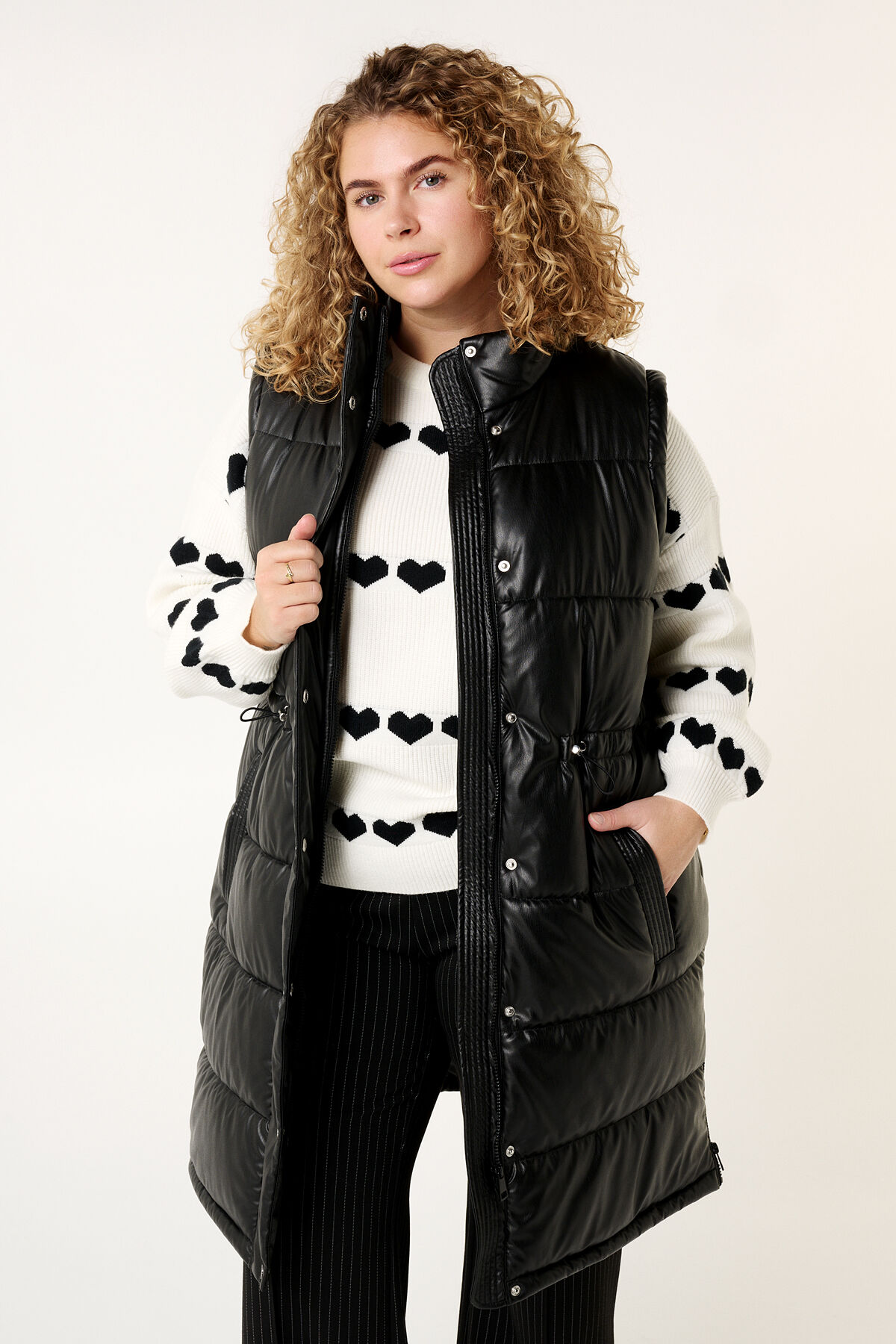 Vegan leren bodywarmer image number 6