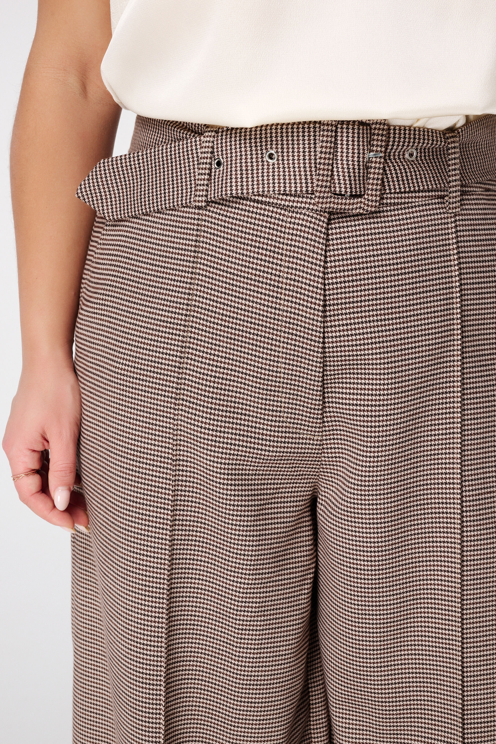 Wide leg broek met ceintuur image number 4