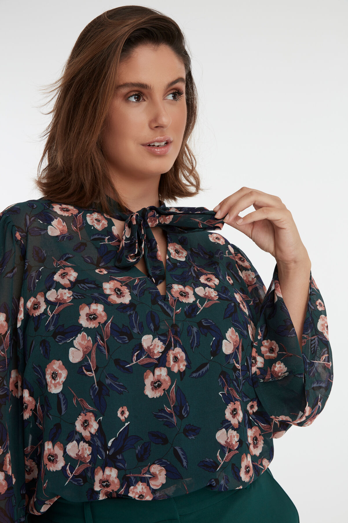 Blouse met bloemenprint en volants image number 4