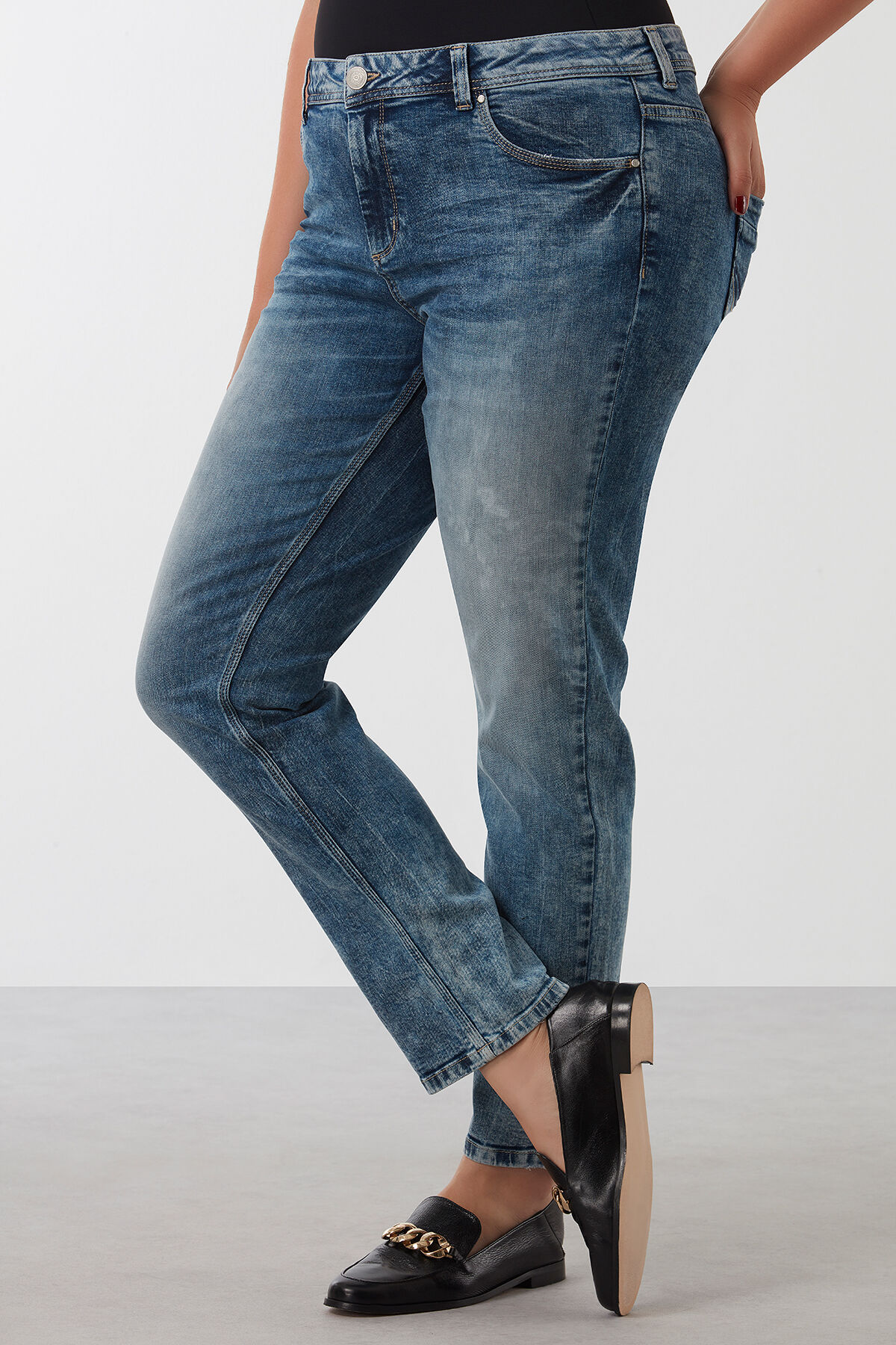 Loose leg jeans ROSE image number 0