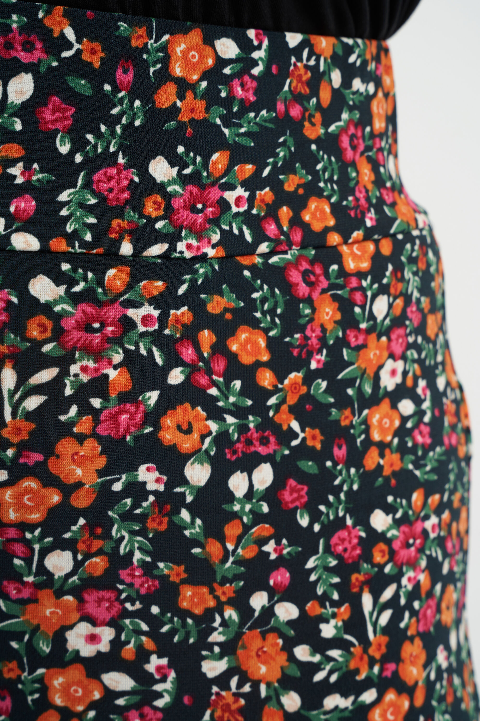 Flared legging met bloemenprint image number 6