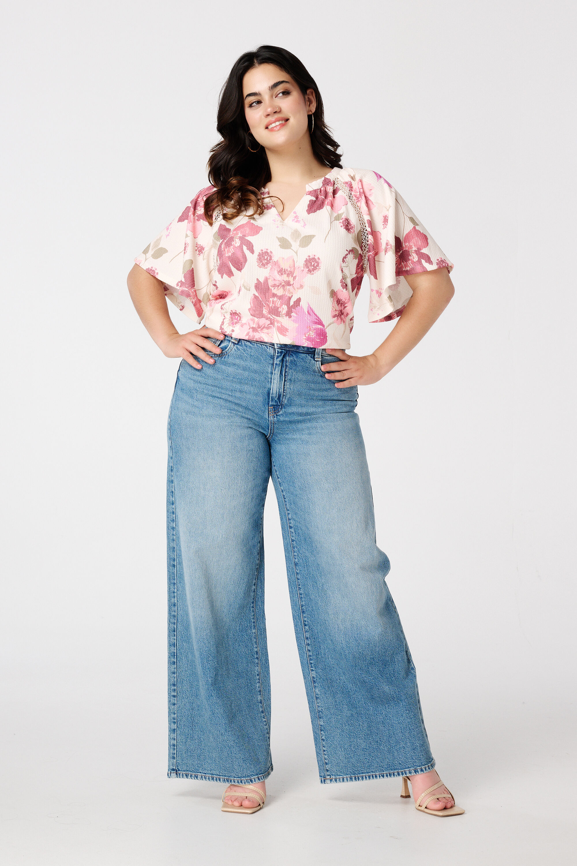 Top met vlindermouwen image number 5