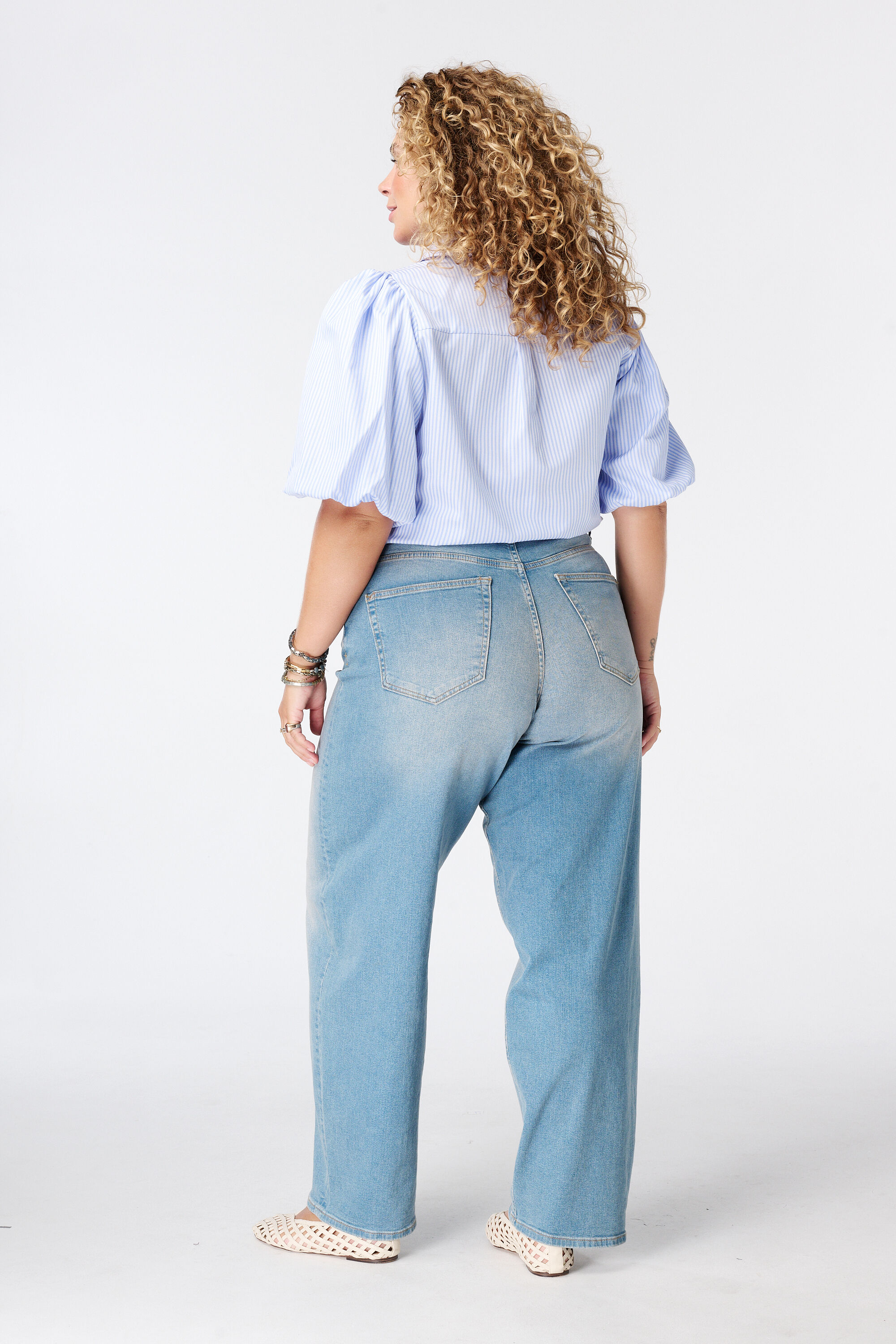 Barrel jeans image number 3