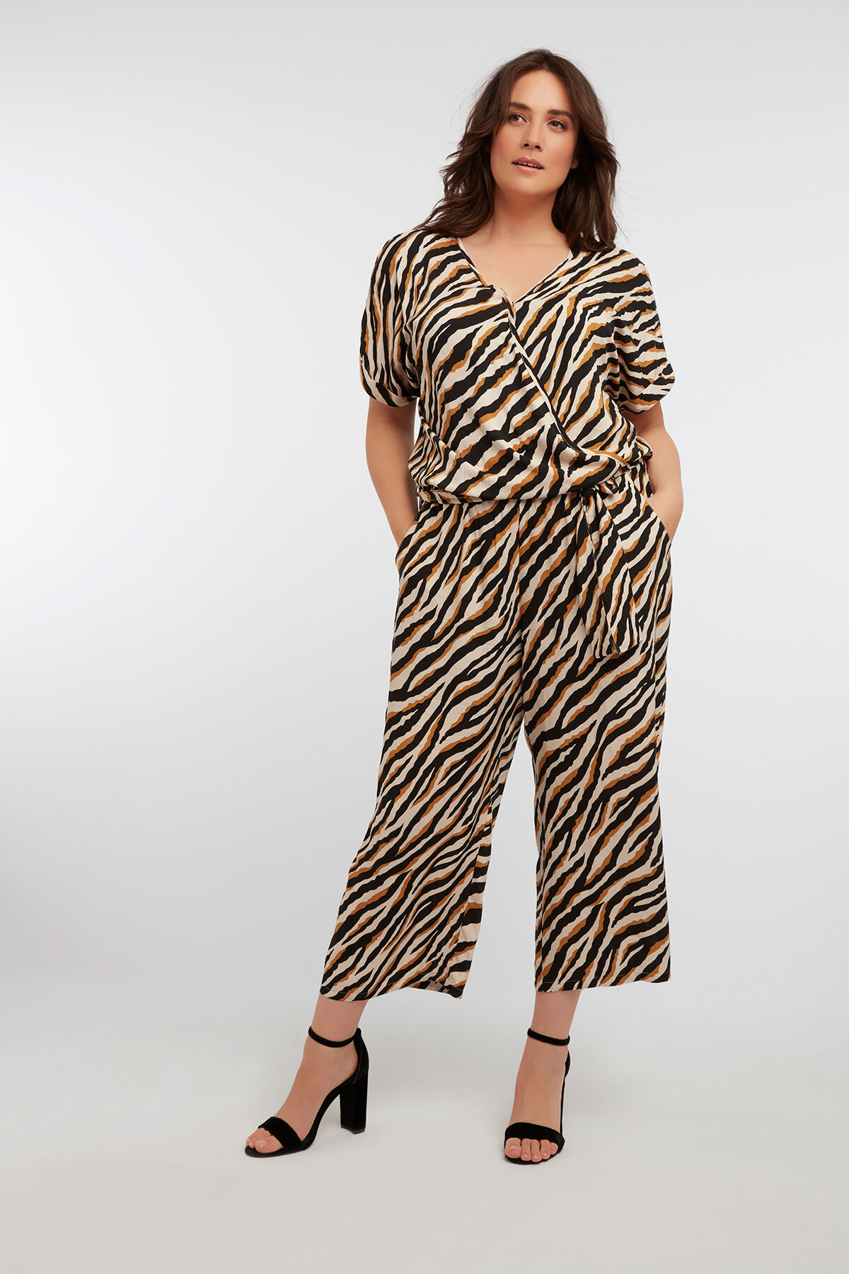 Jumpsuit in animalprint image number 5