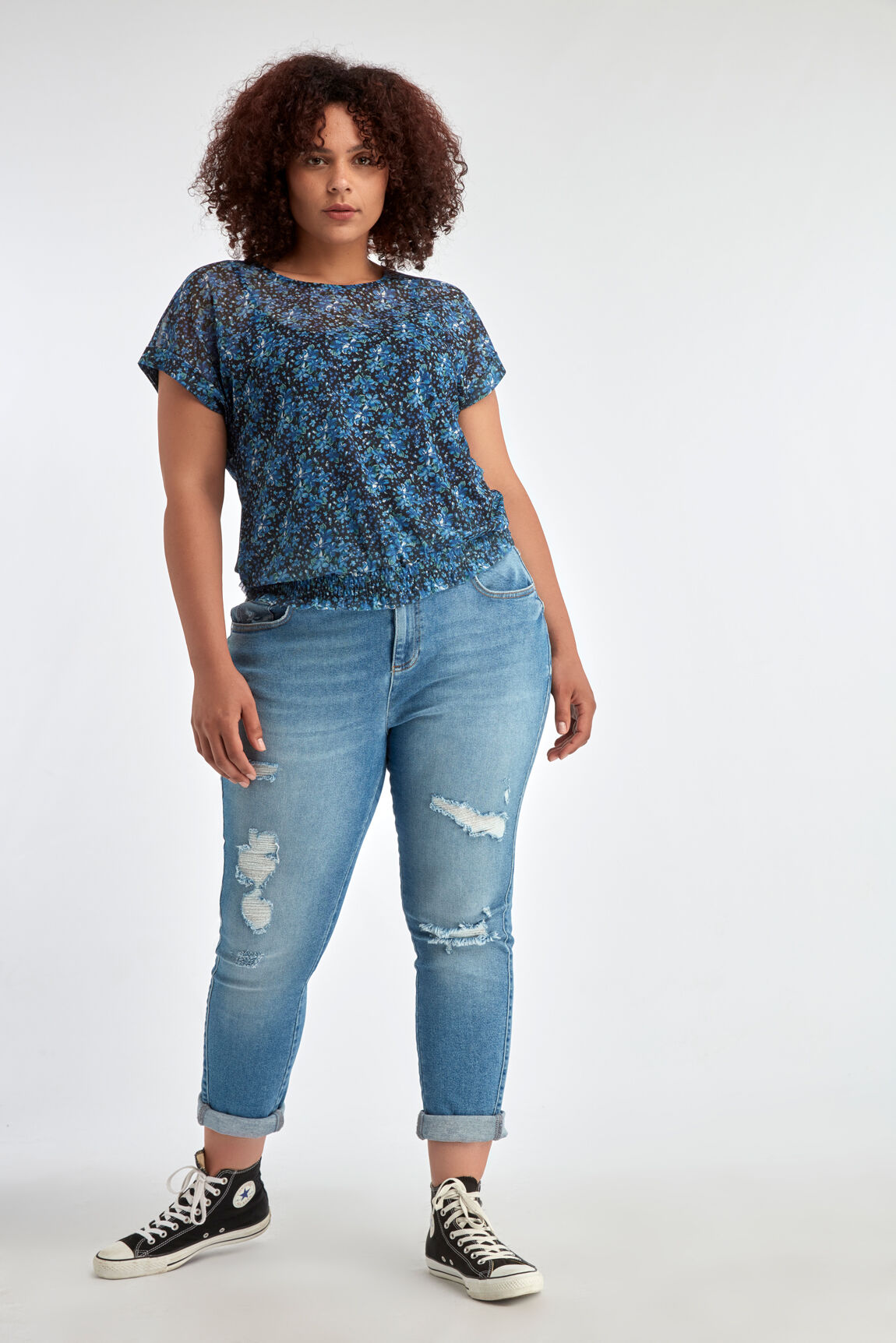 Jeans met destroyed detail image number 6