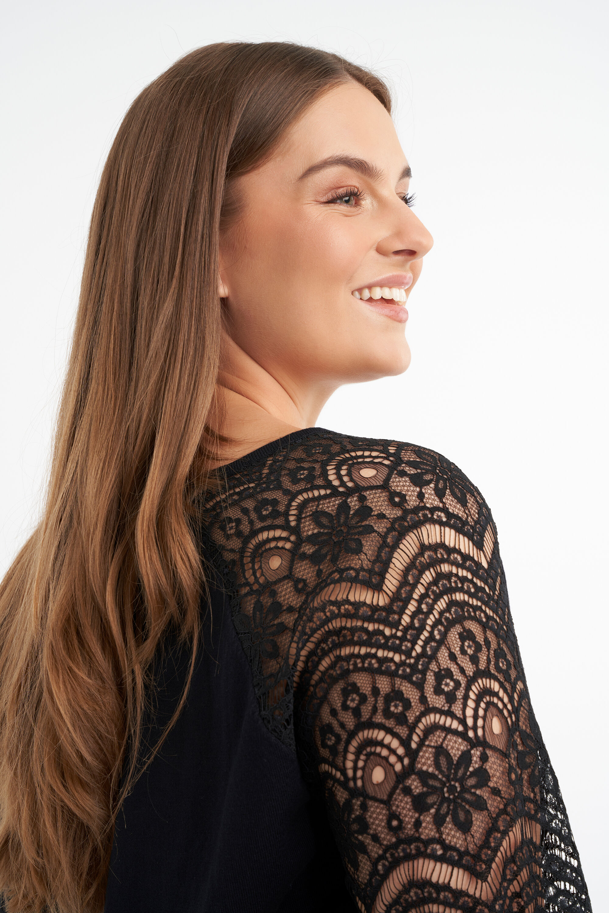 Trui met kanten mouwen image number 4