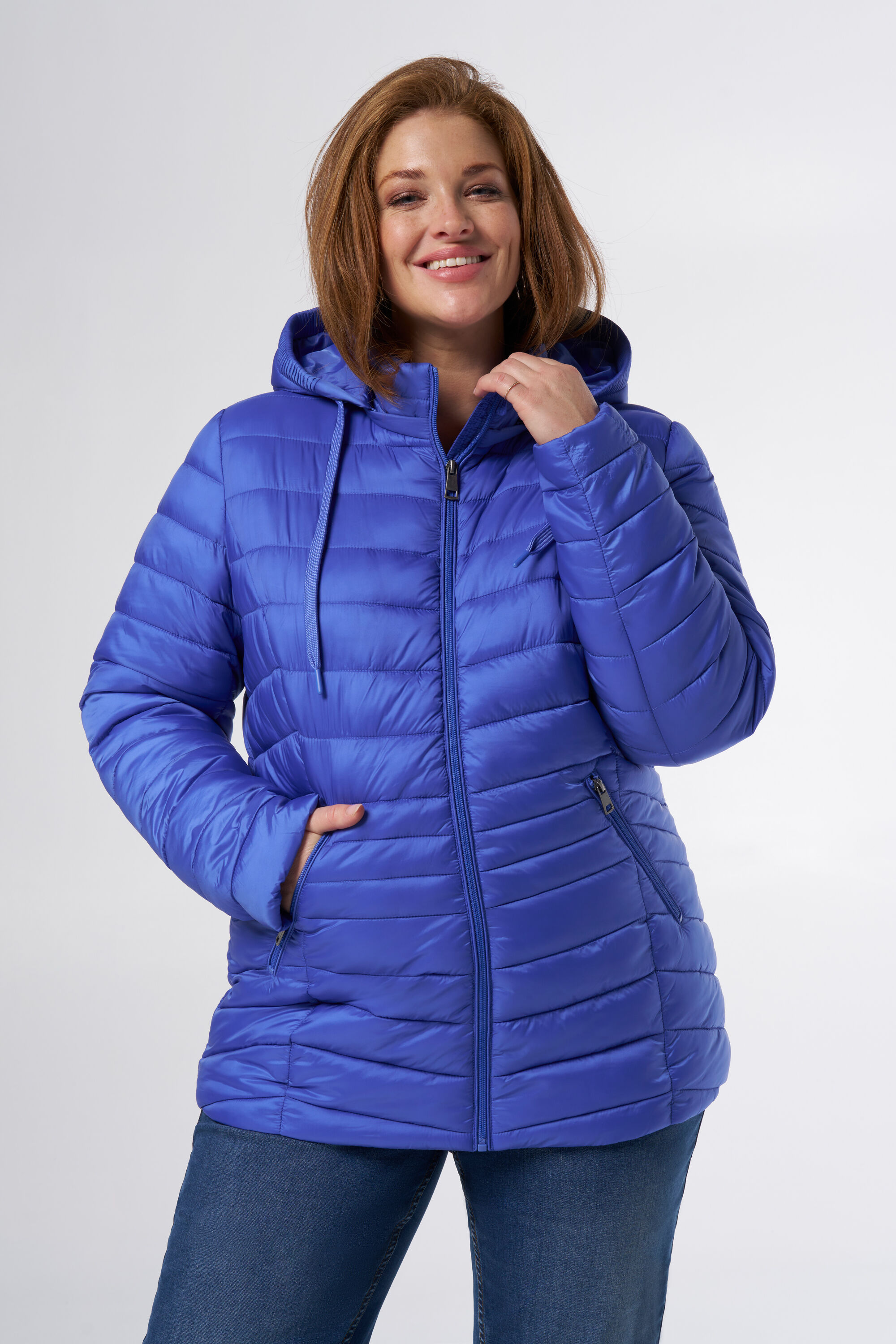 Gewatteerde jas met capuchon image number 5