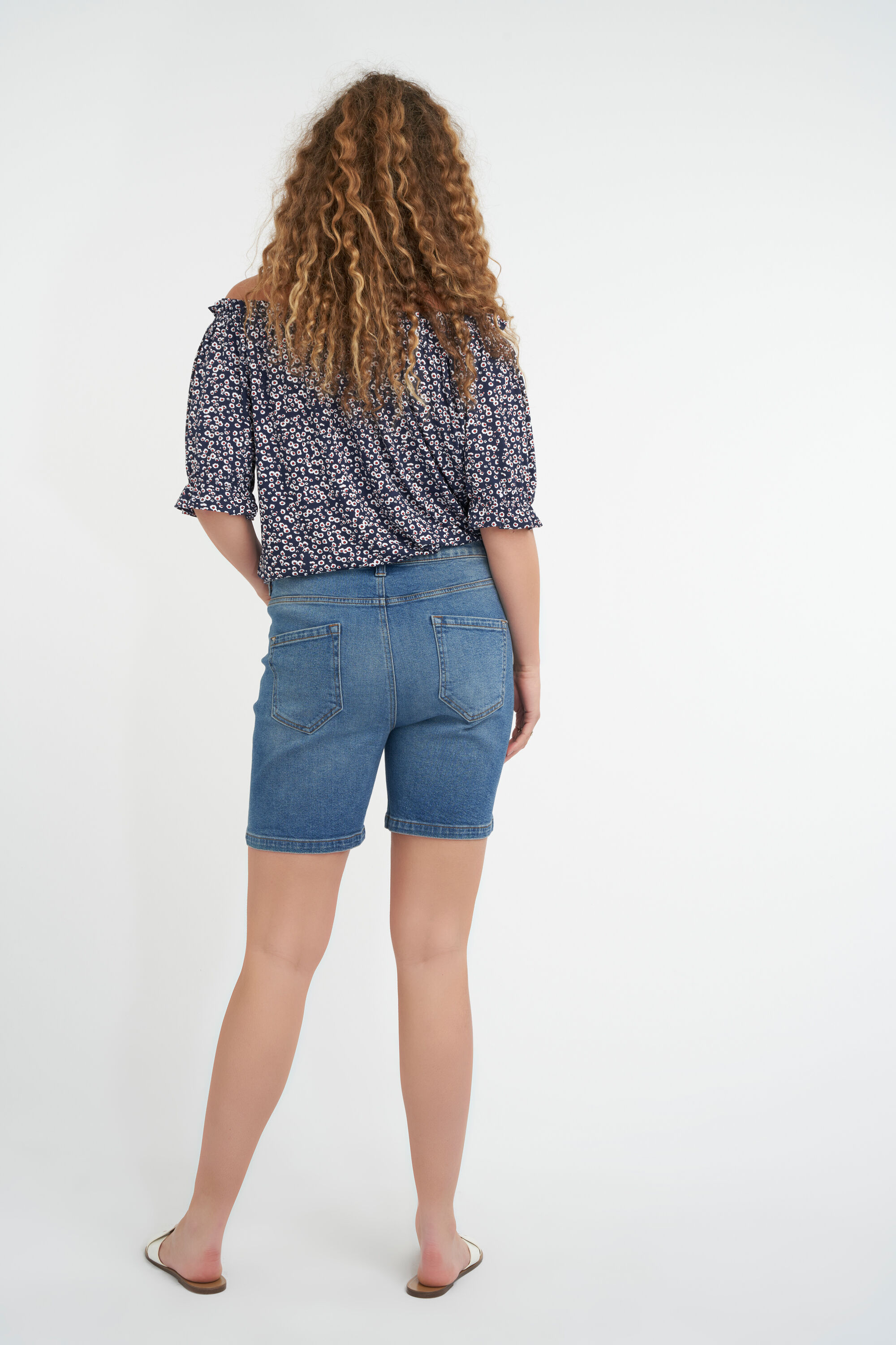 Denim short met strass steentjes image number 3