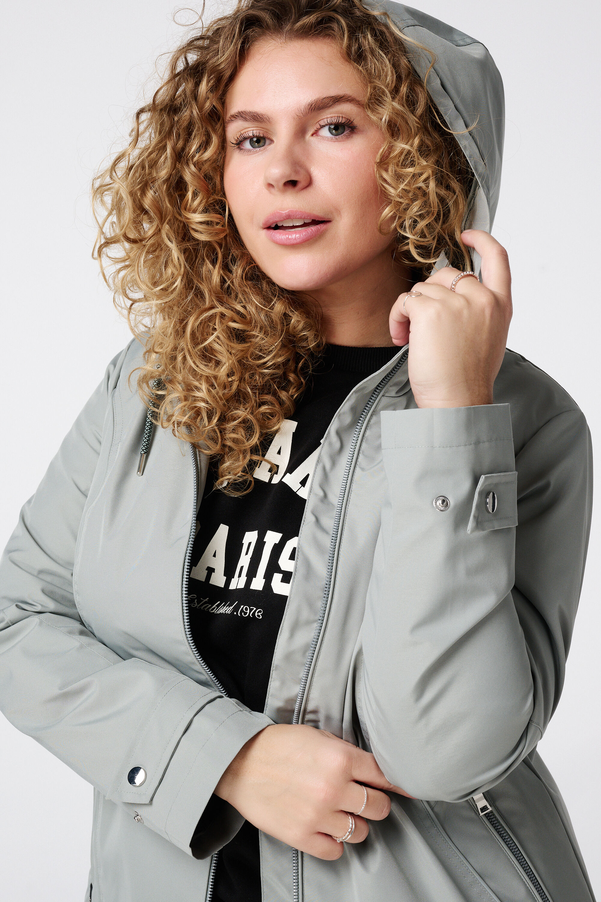 Regenjas met zilveren details image number 4