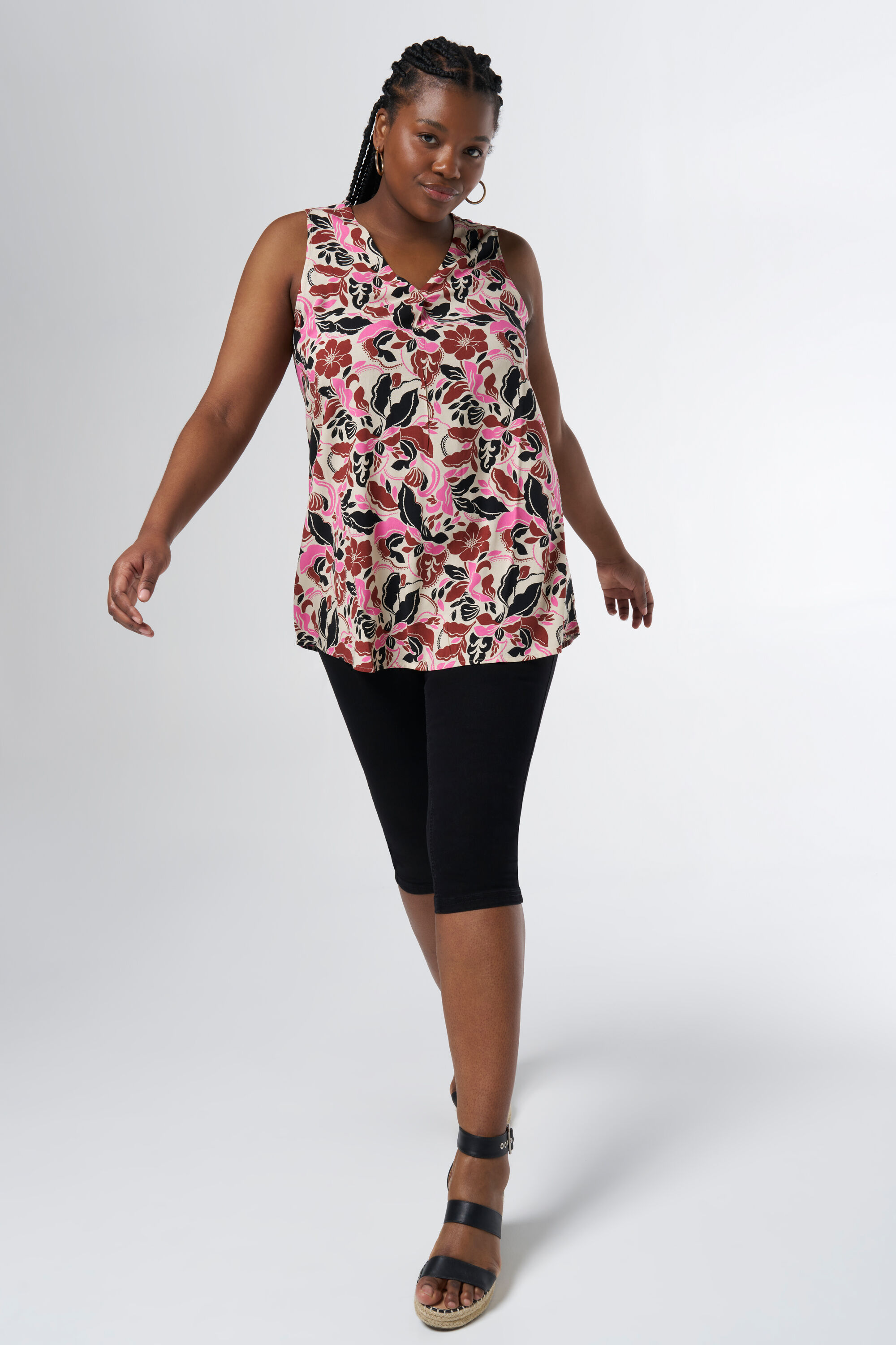 Mouwloze blouse met print image number 6