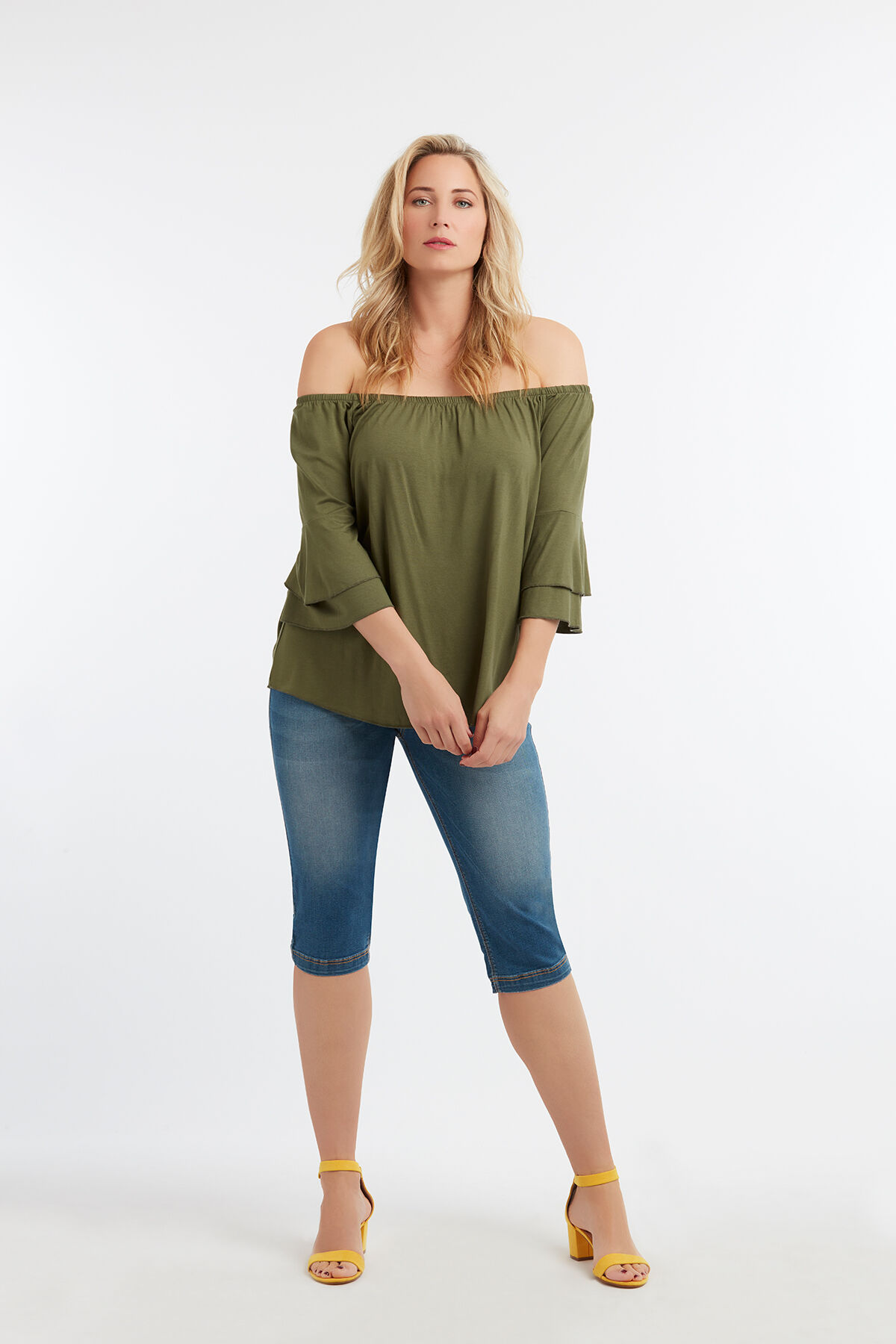Off-shoulder top image number 4