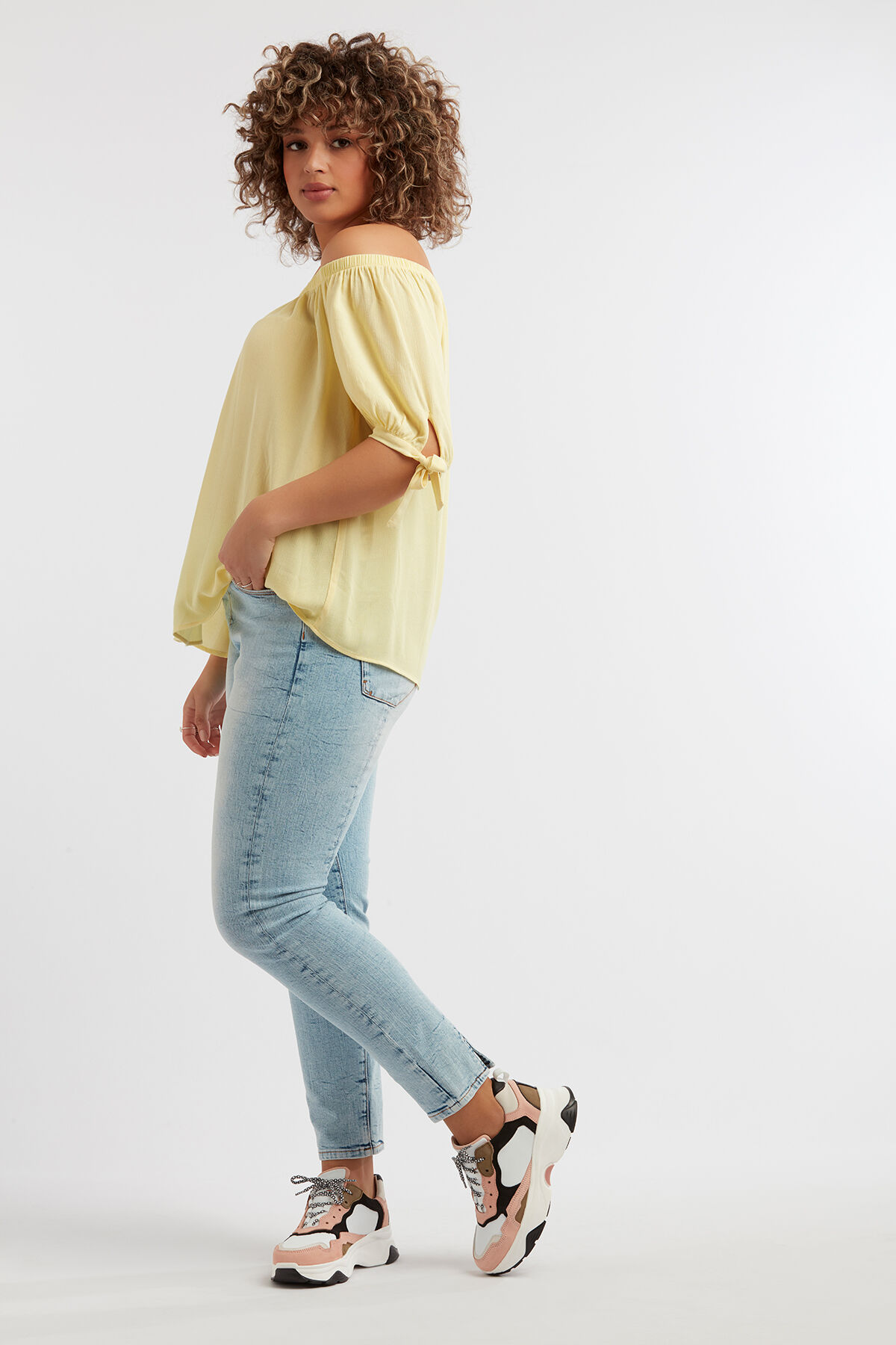 Off-shoulder blouse  image number 3