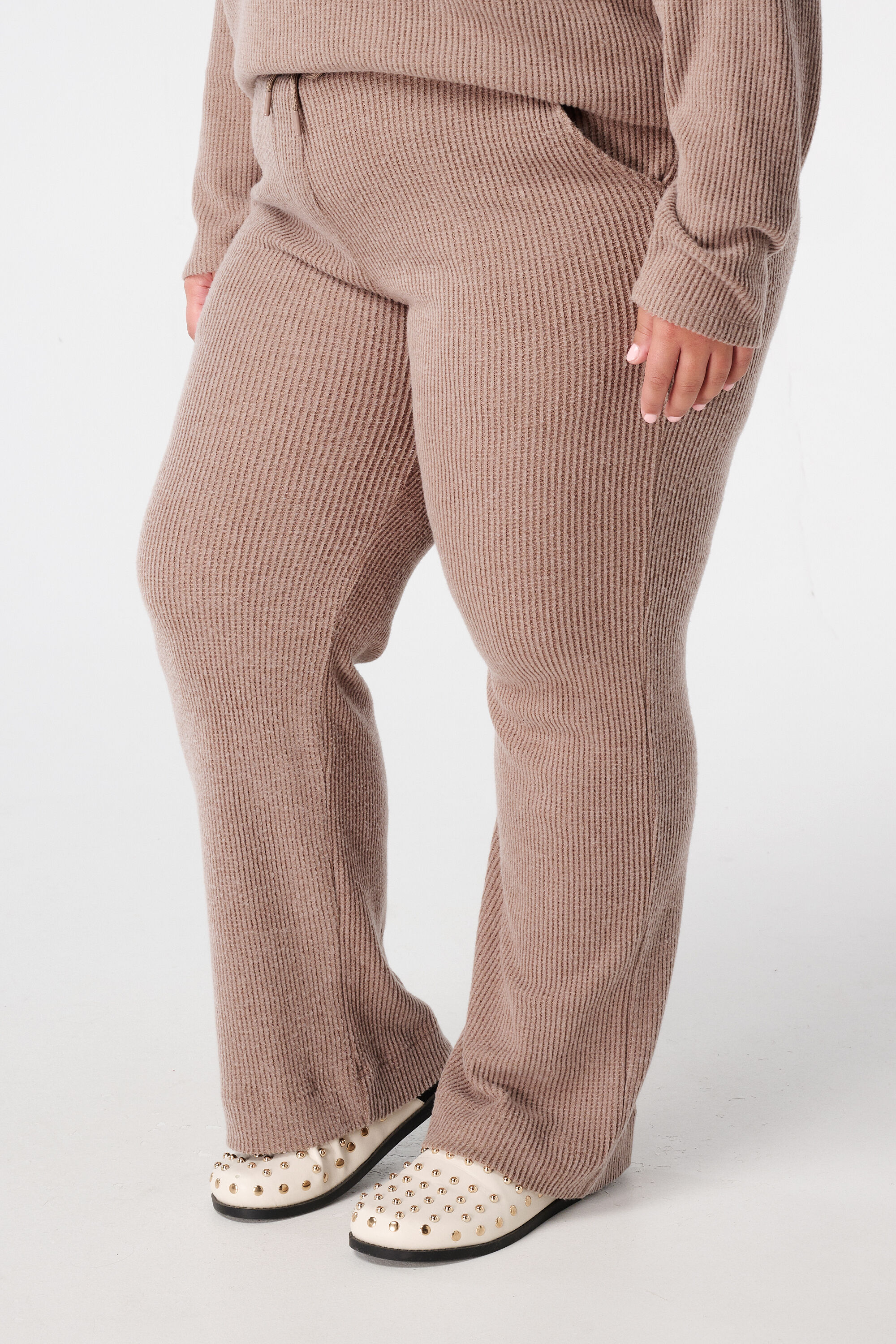 Rechte broek met elastieke taille image number 5