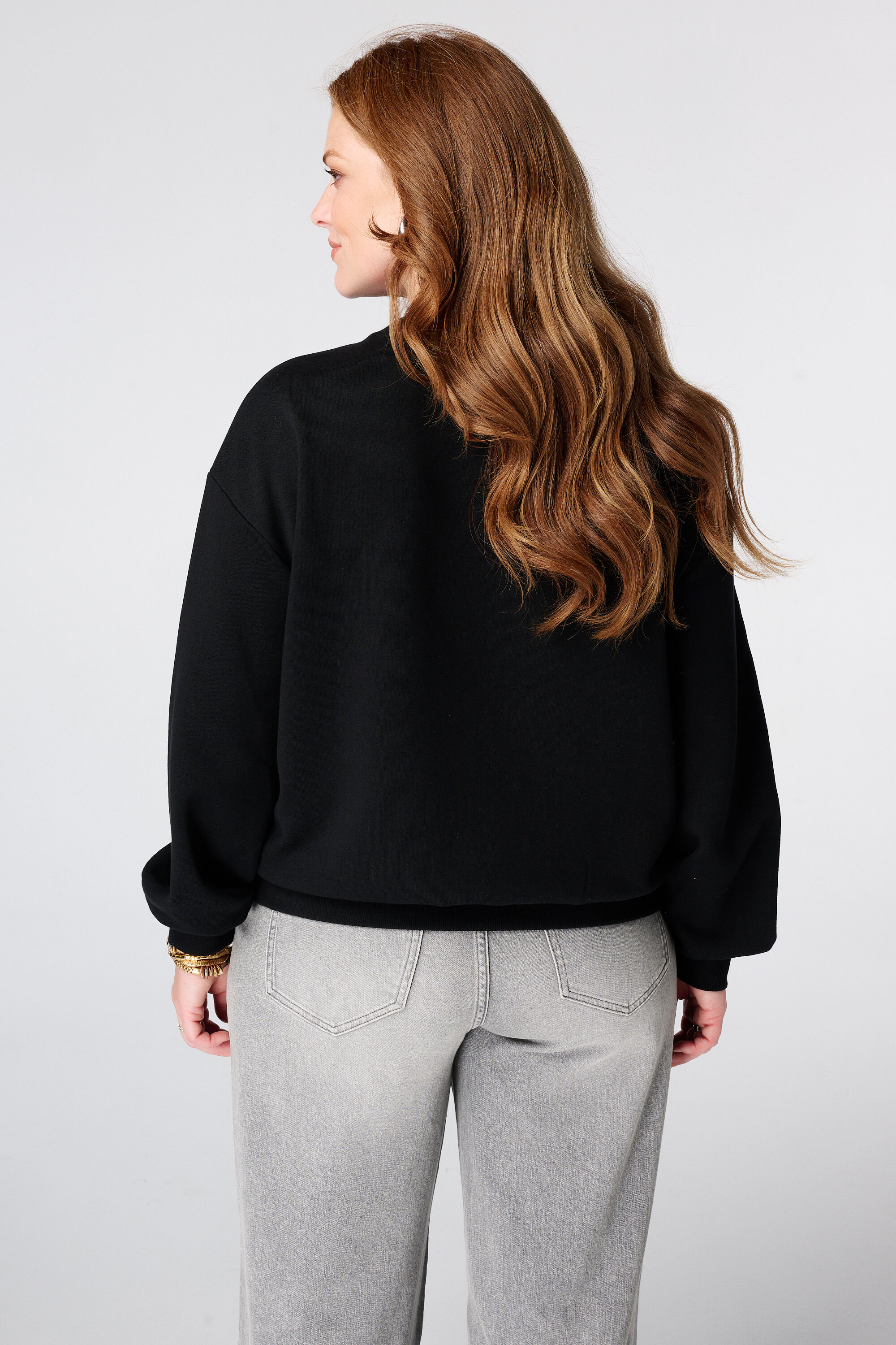 Sweater met borduursel image number 3