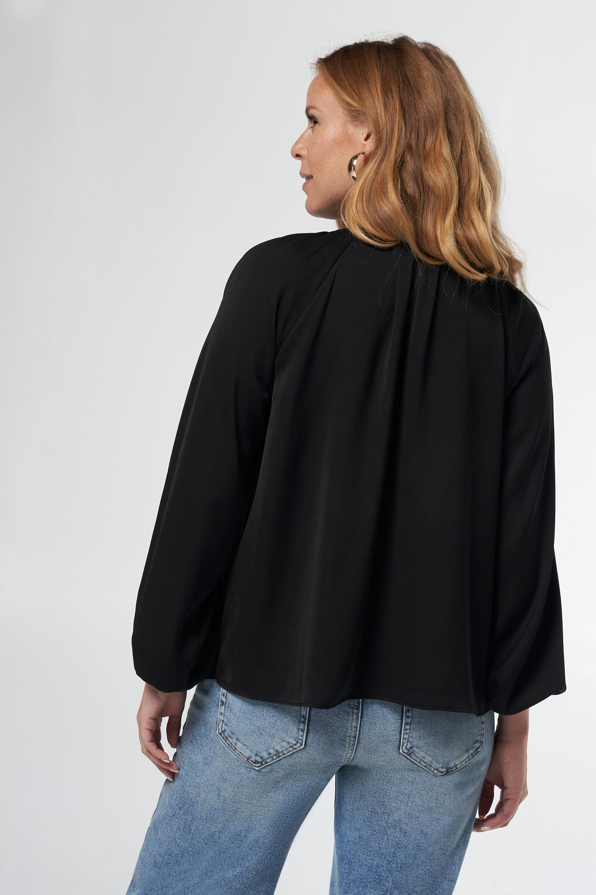 Blouse met gouden knopen image number 3