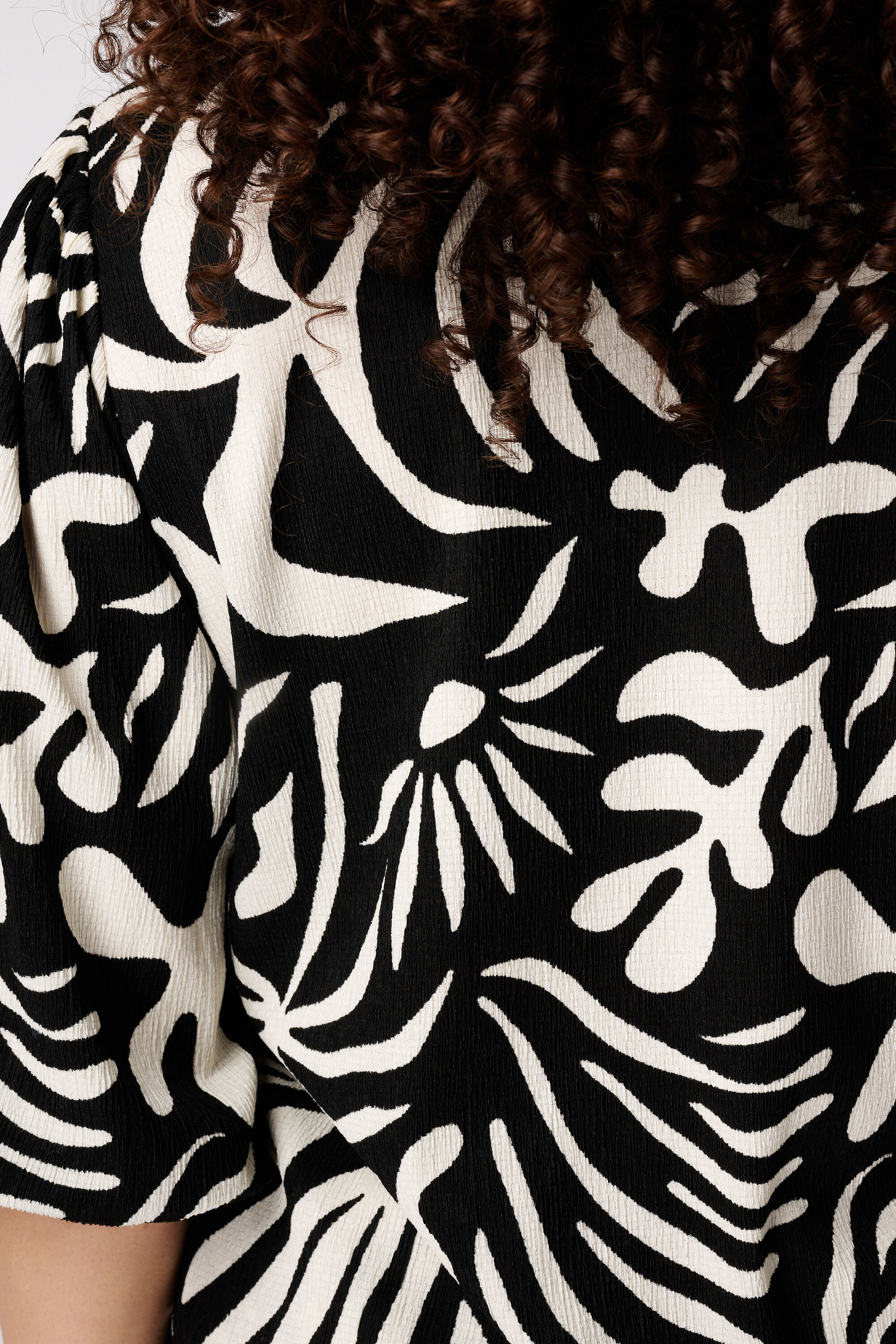 Top met print image number 6